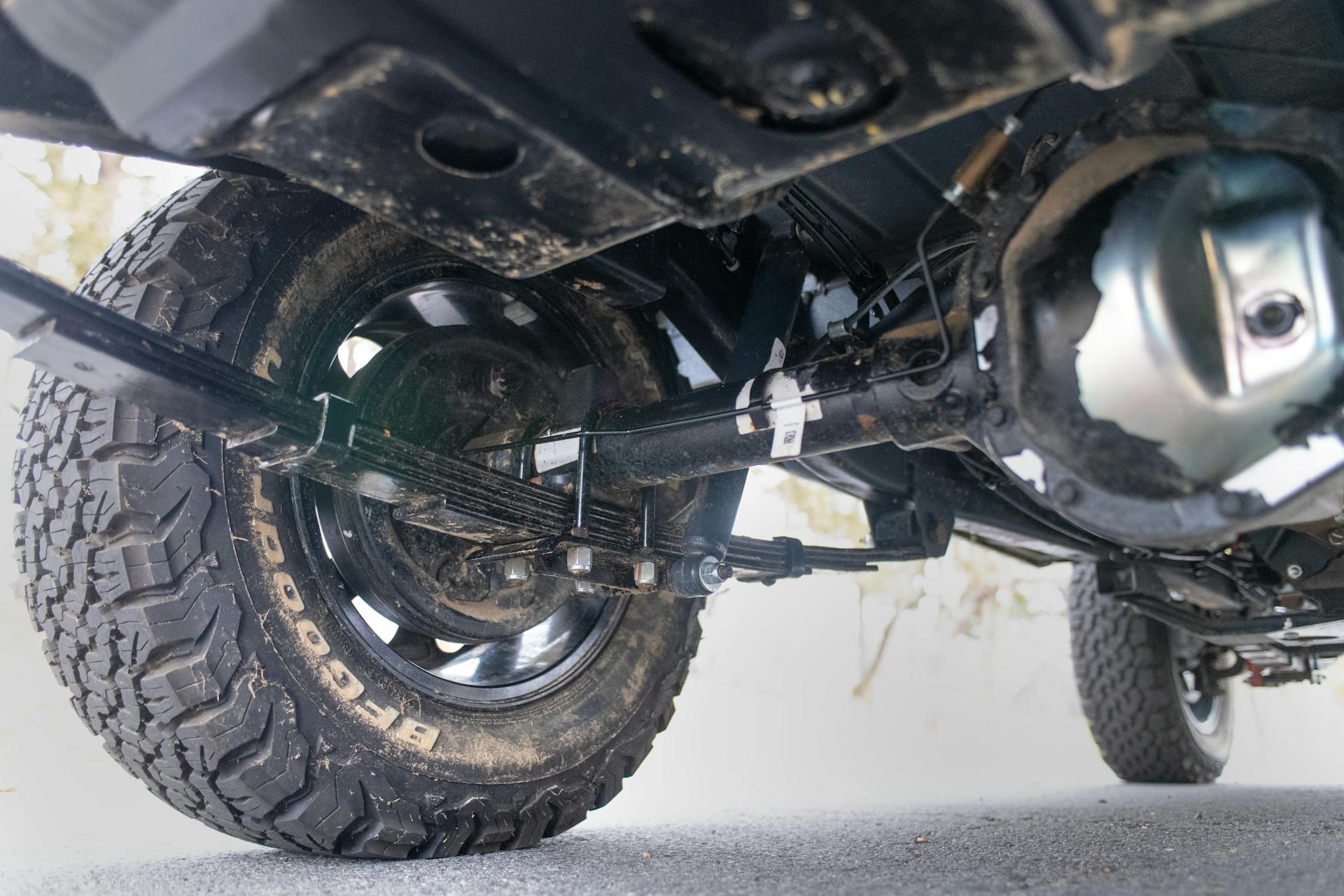 2018 Mahindra Roxor SE driver rear suspension