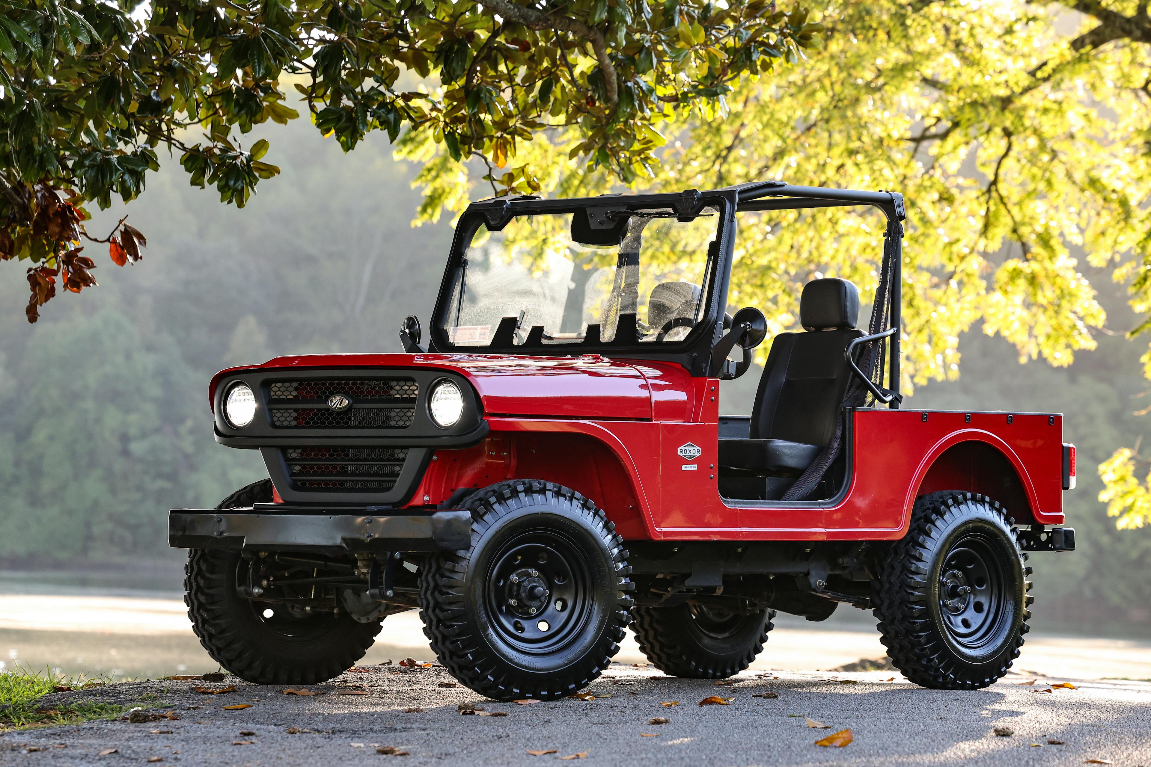 2022 Mahindra Roxor driver side front 3/4