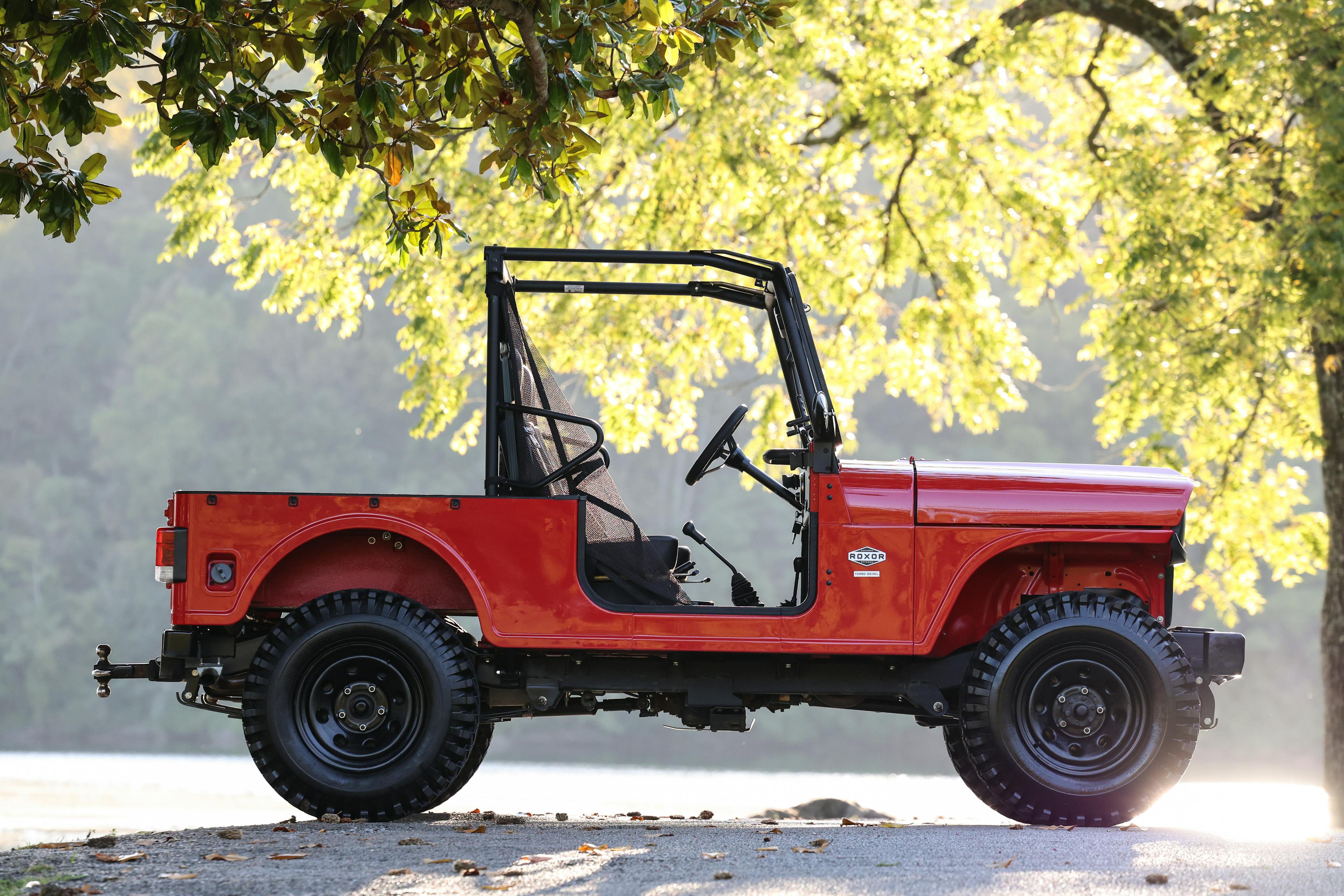 2022 Mahindra Roxor passenger side