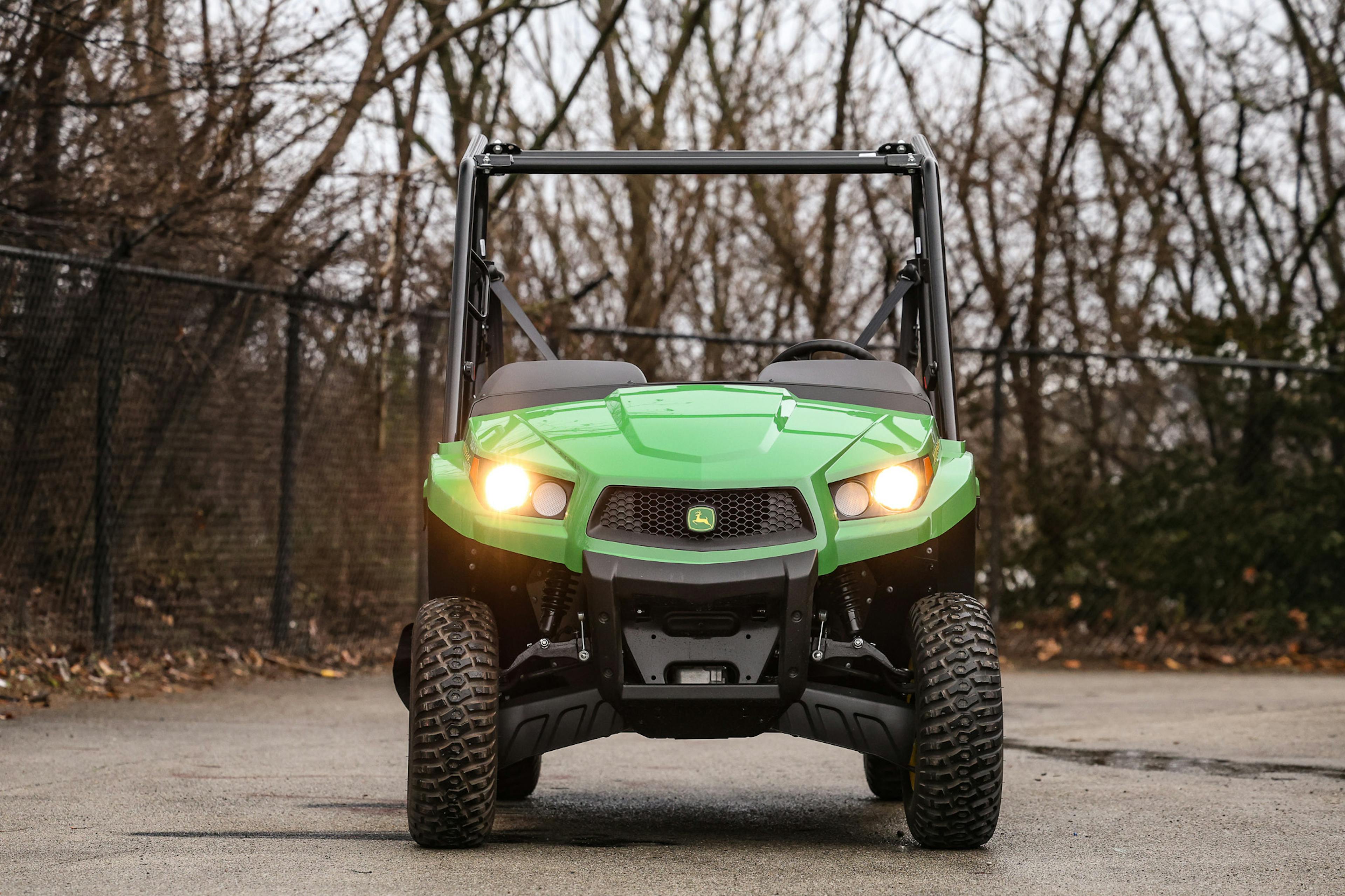 2025 John Deere Gator XUV560E front