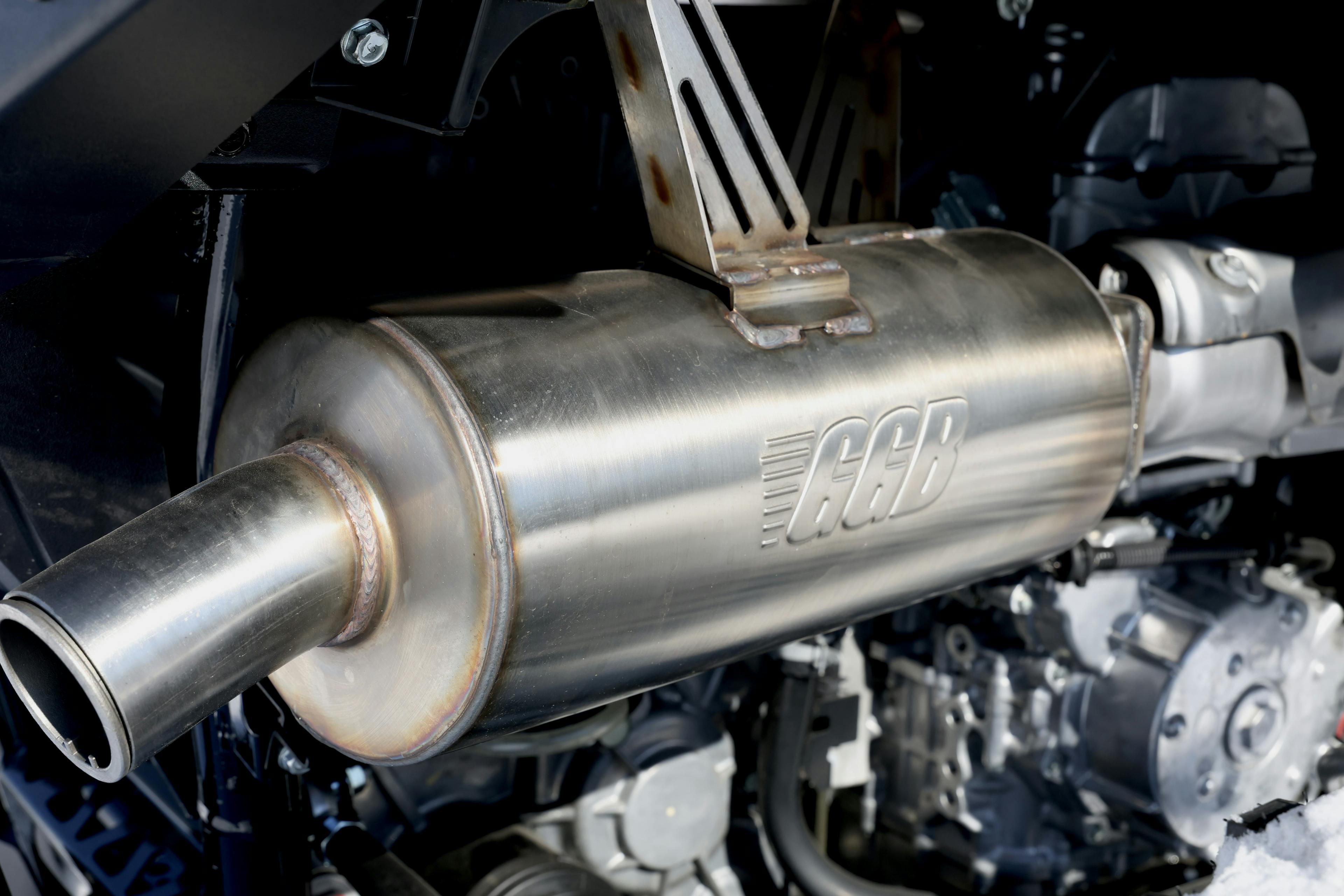 2025 Kawasaki KRX4 1000 GGB muffler