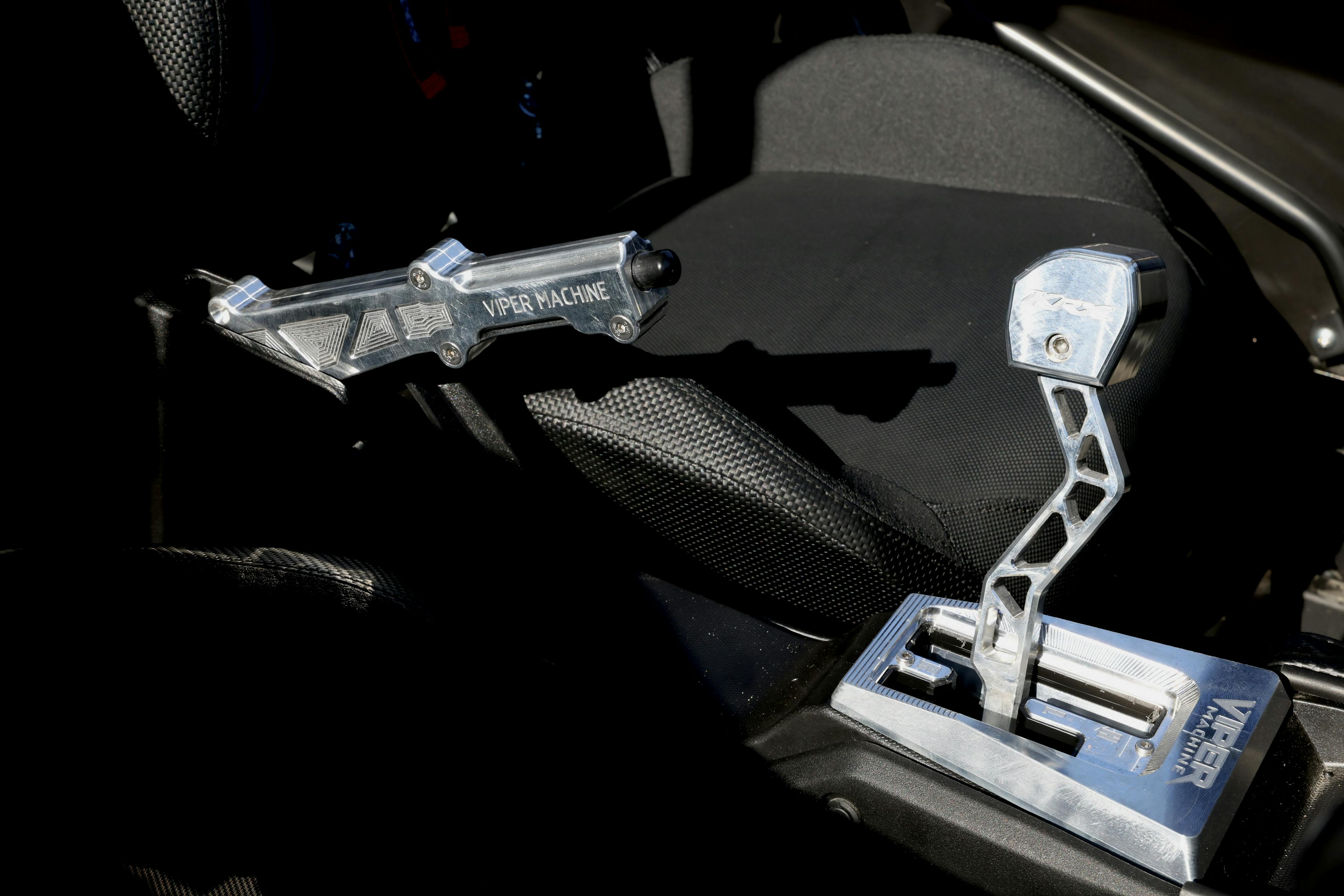 2025 Kawasaki KRX4 1000 Viper shifter/e-brake handle