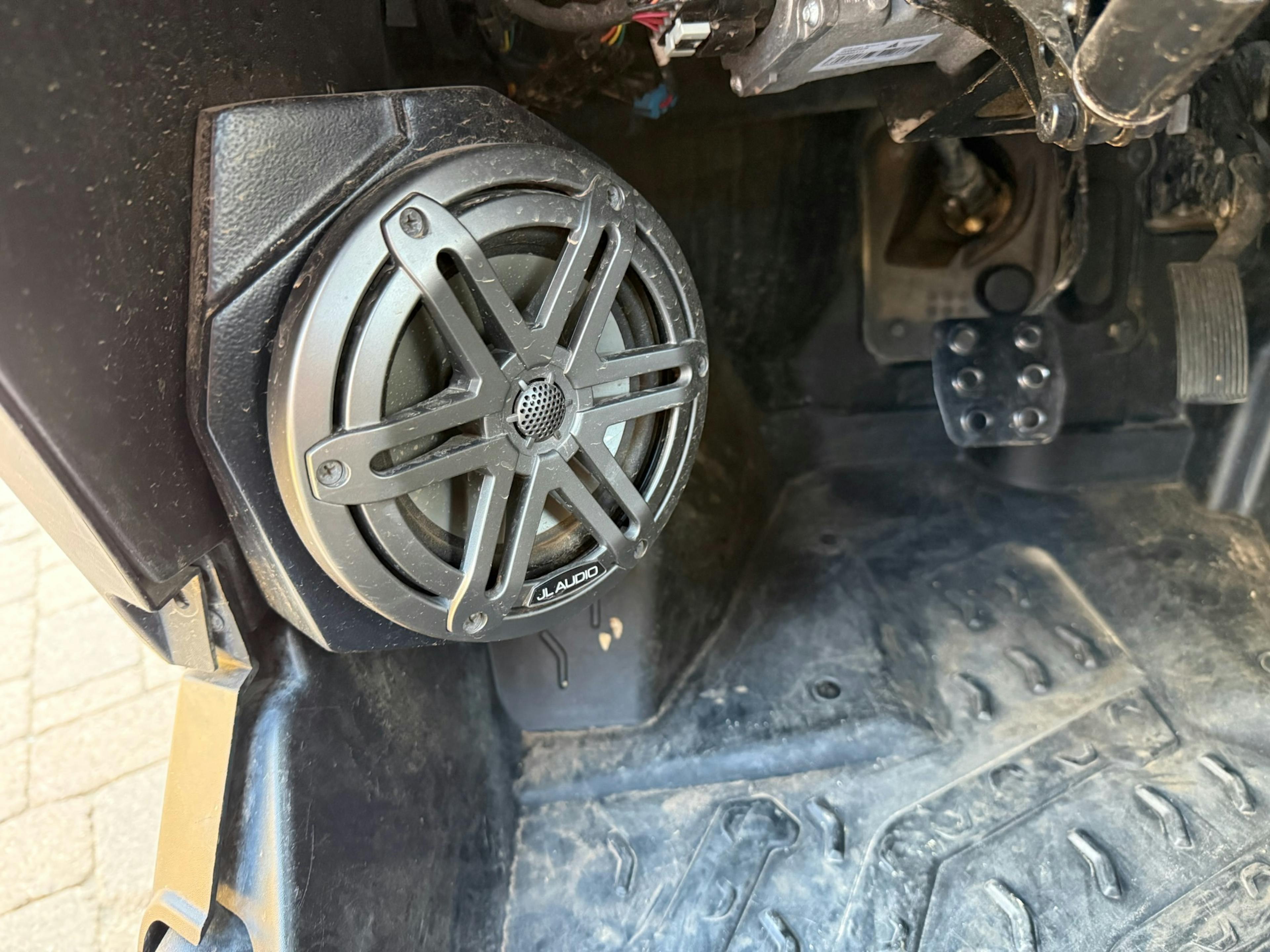 2019 Can-Am Maverick X3 Max X RS Turbo R driver footwell speaker