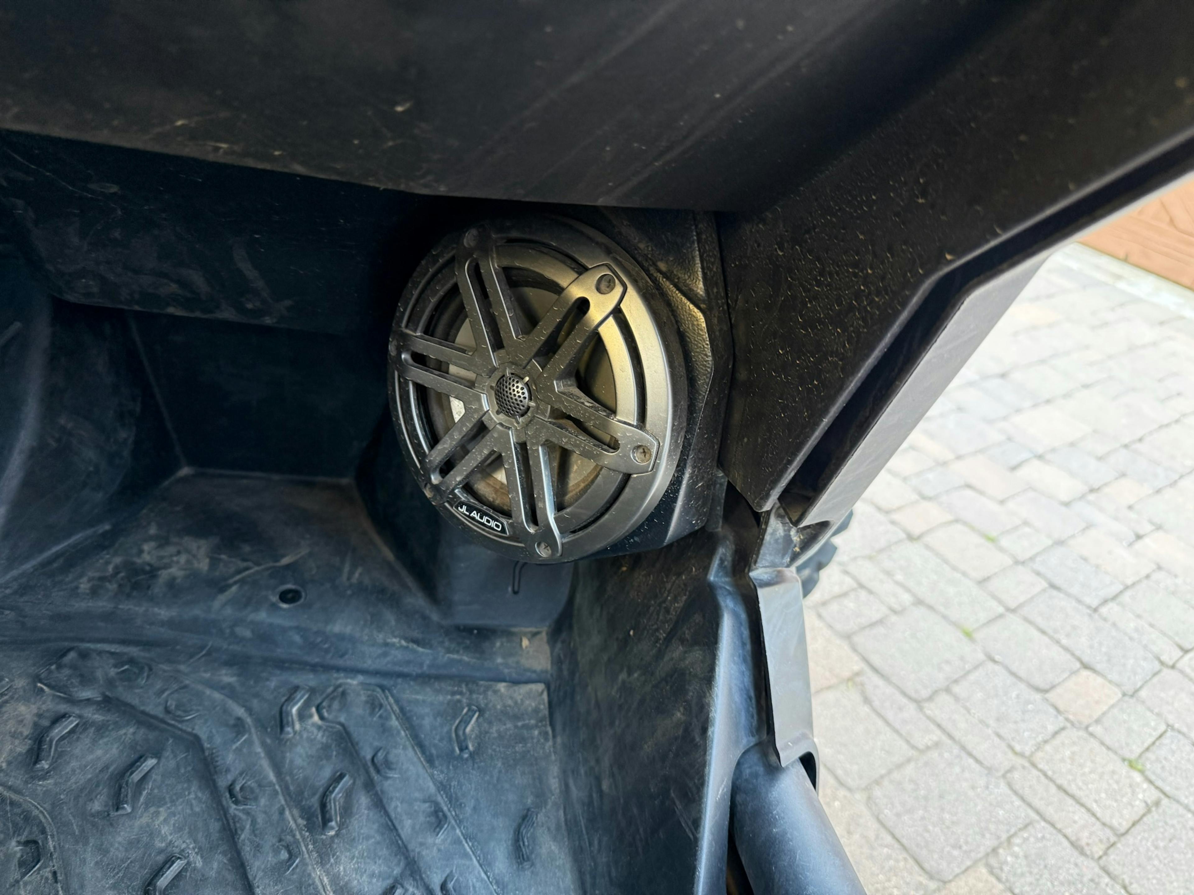 2019 Can-Am Maverick X3 Max X RS Turbo R passenger floor speaker