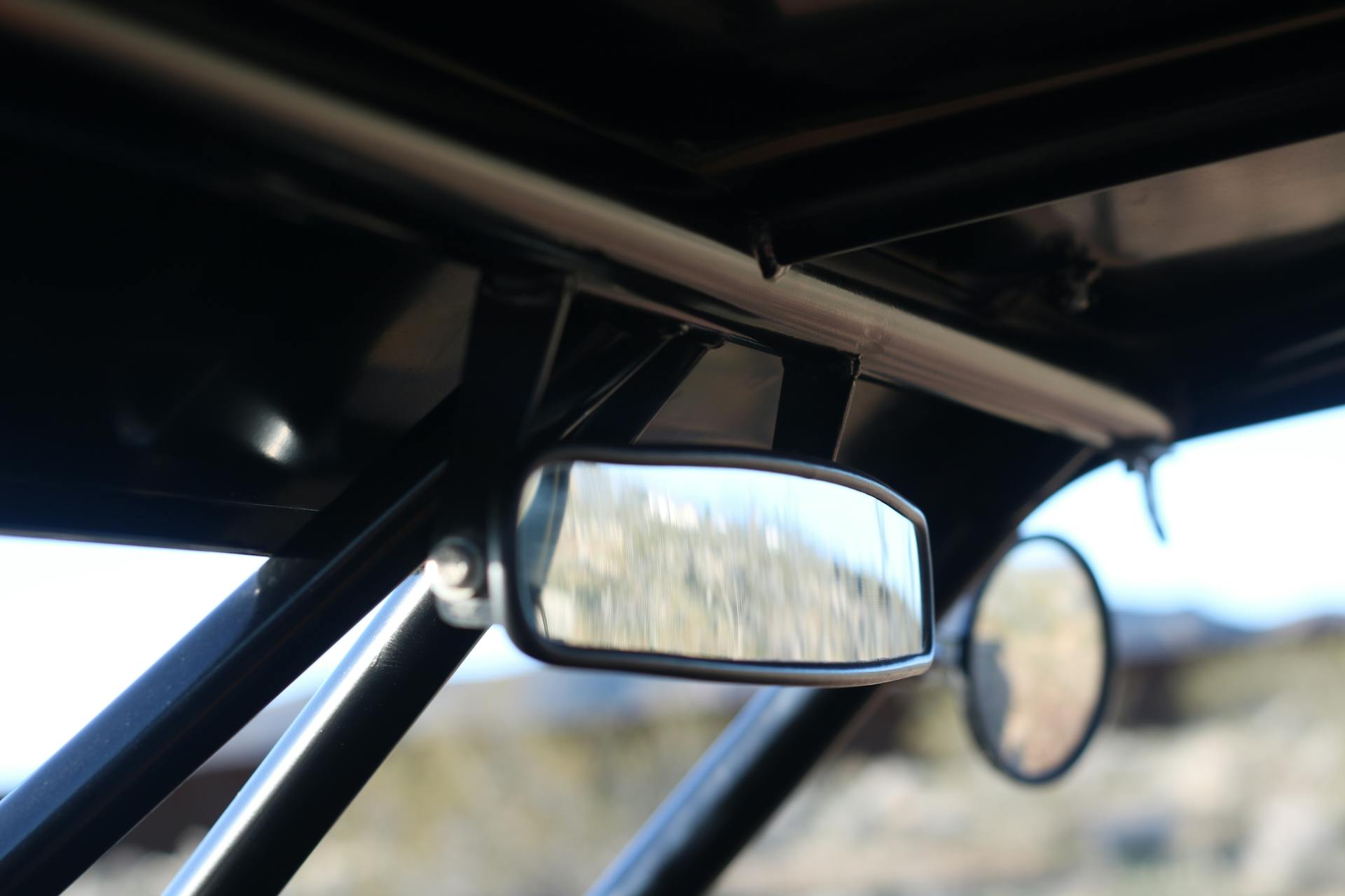 2020 Can-Am Maverick X3 X RC Turbo RR center mirror