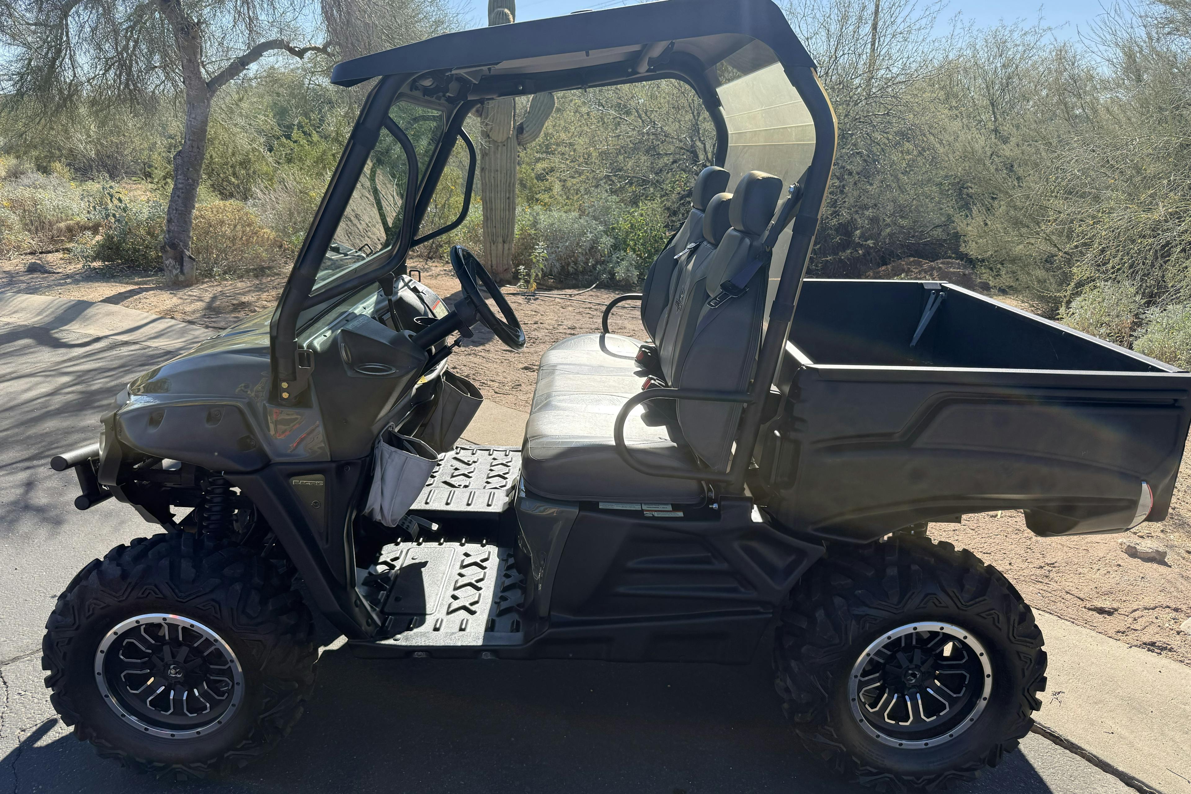 2020 Intimidator Classic EV driver side