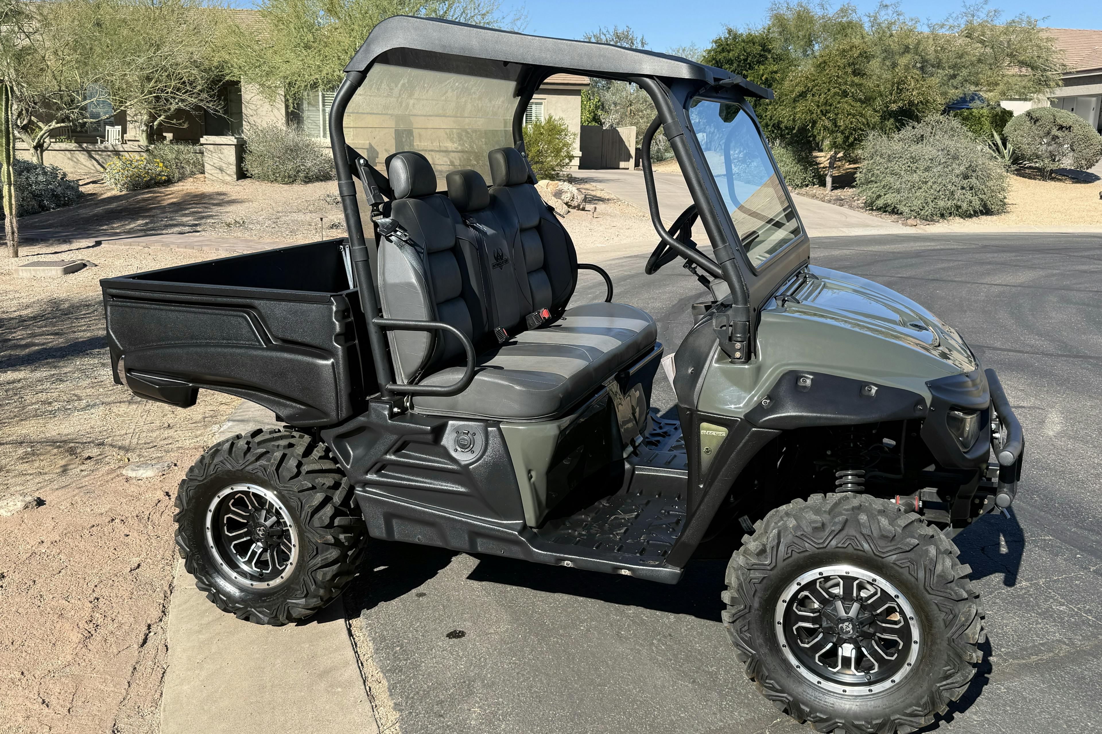 2020 Intimidator Classic EV passenger front 3/4 wide