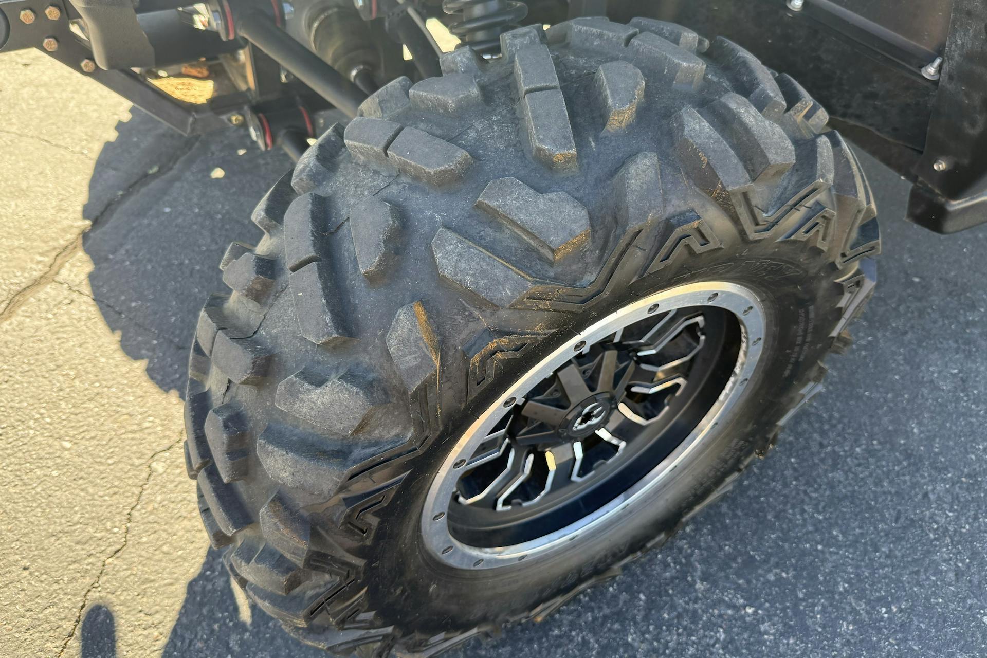 2020 Intimidator Classic EV driver front tire