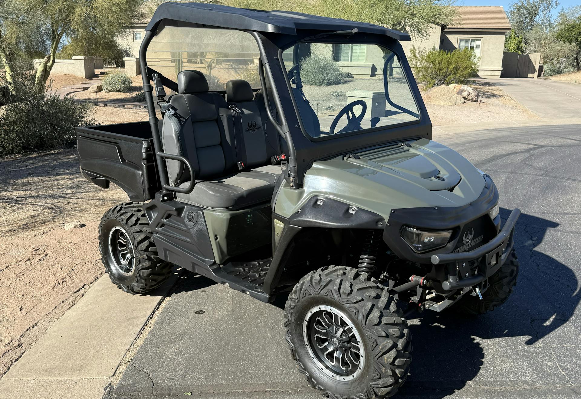 2020 Intimidator Classic EV passenger front 3/4 narrow