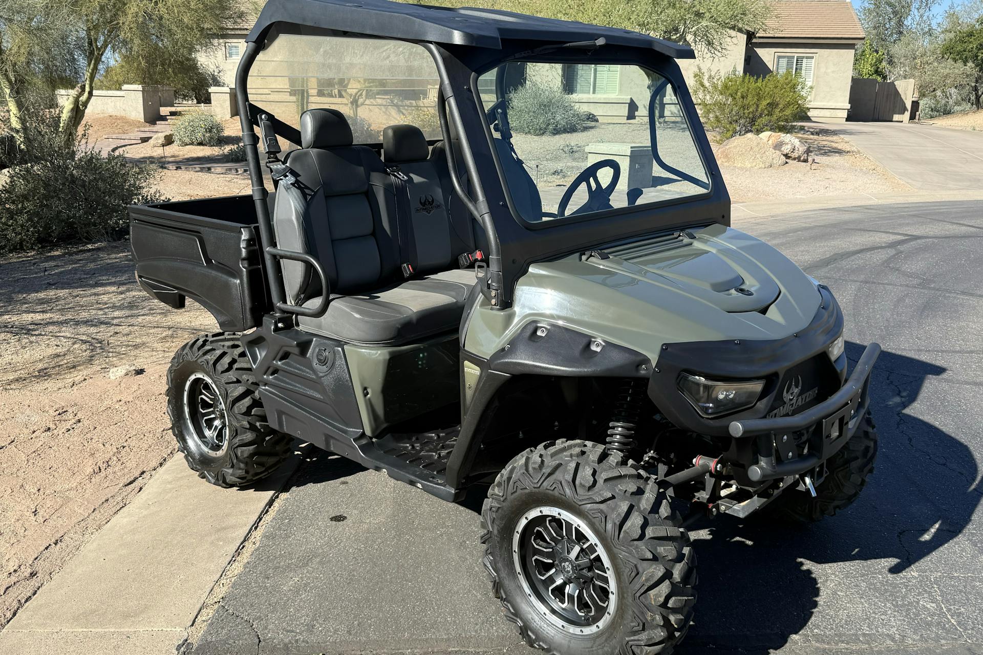 2020 Intimidator Classic EV passenger front 3/4 narrow