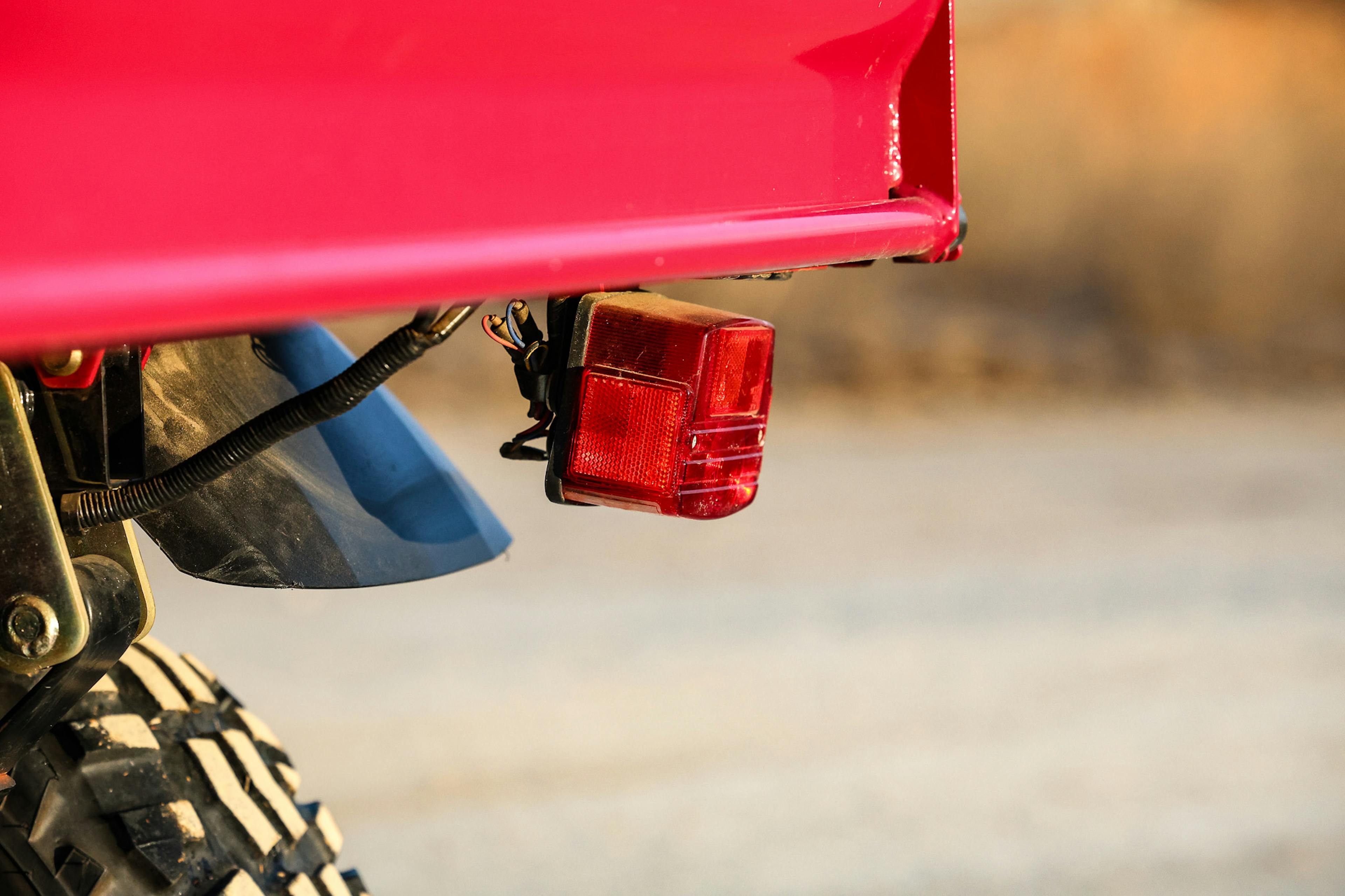 2006 Kawasaki Mule 3010 4x4 taillight passenger