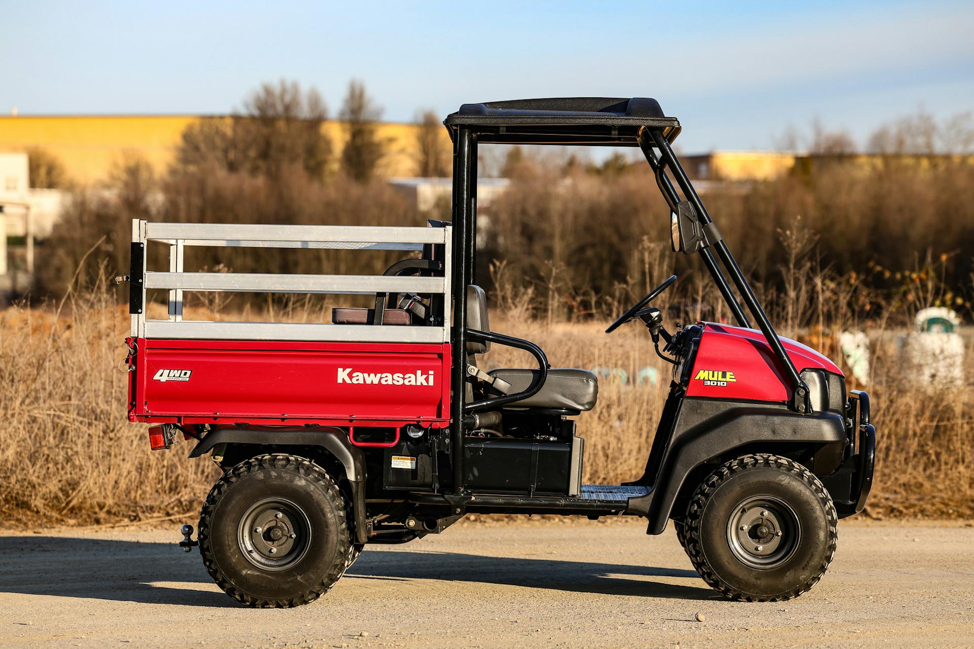 2006 Kawasaki Mule 3010 4x4 passenger side