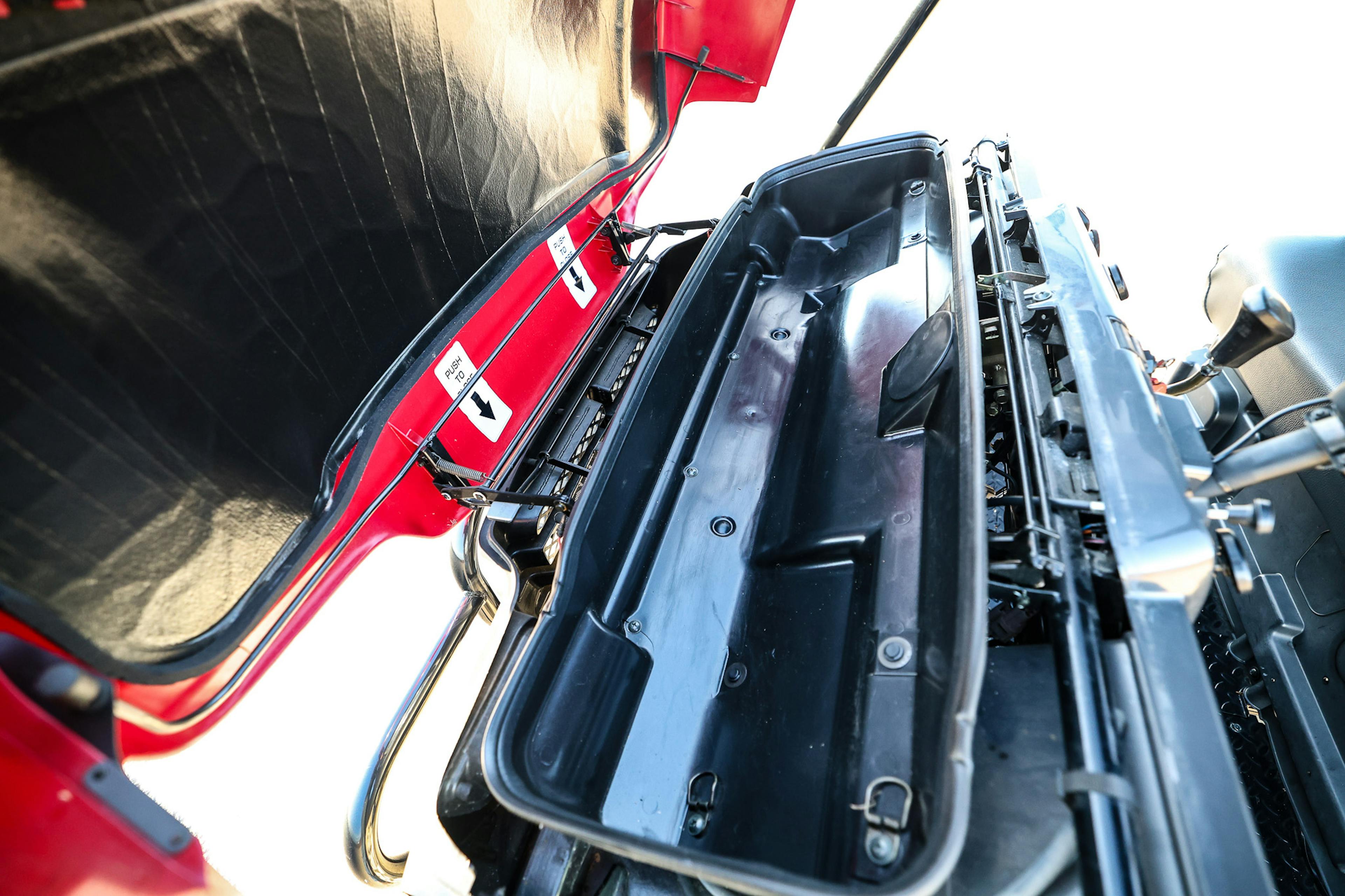 2006 Kawasaki Mule 3010 4x4 frunk