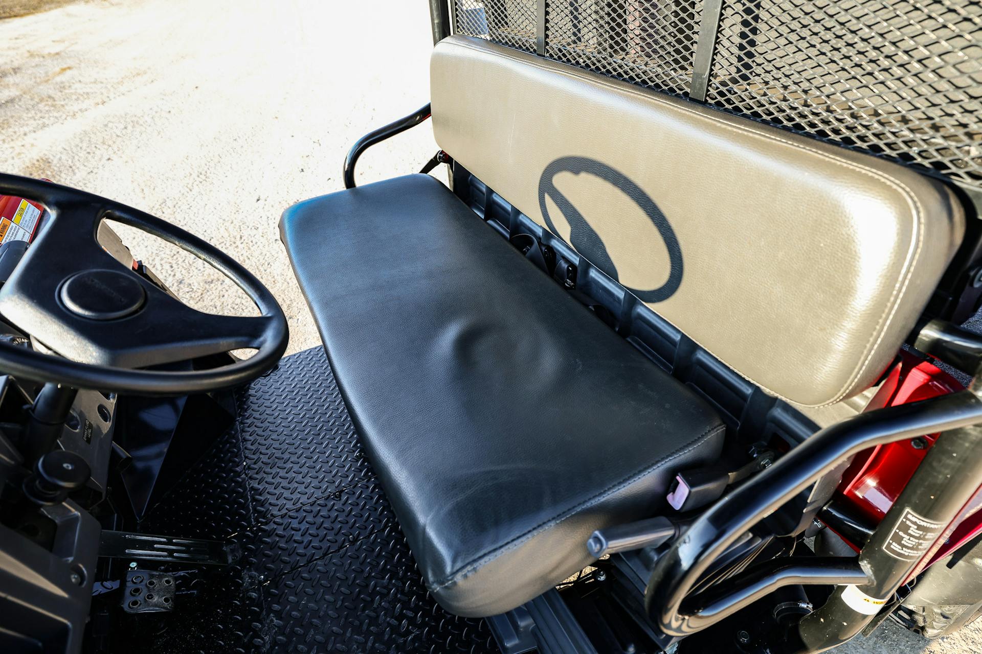 2006 Kawasaki Mule 3010 4x4 front seats