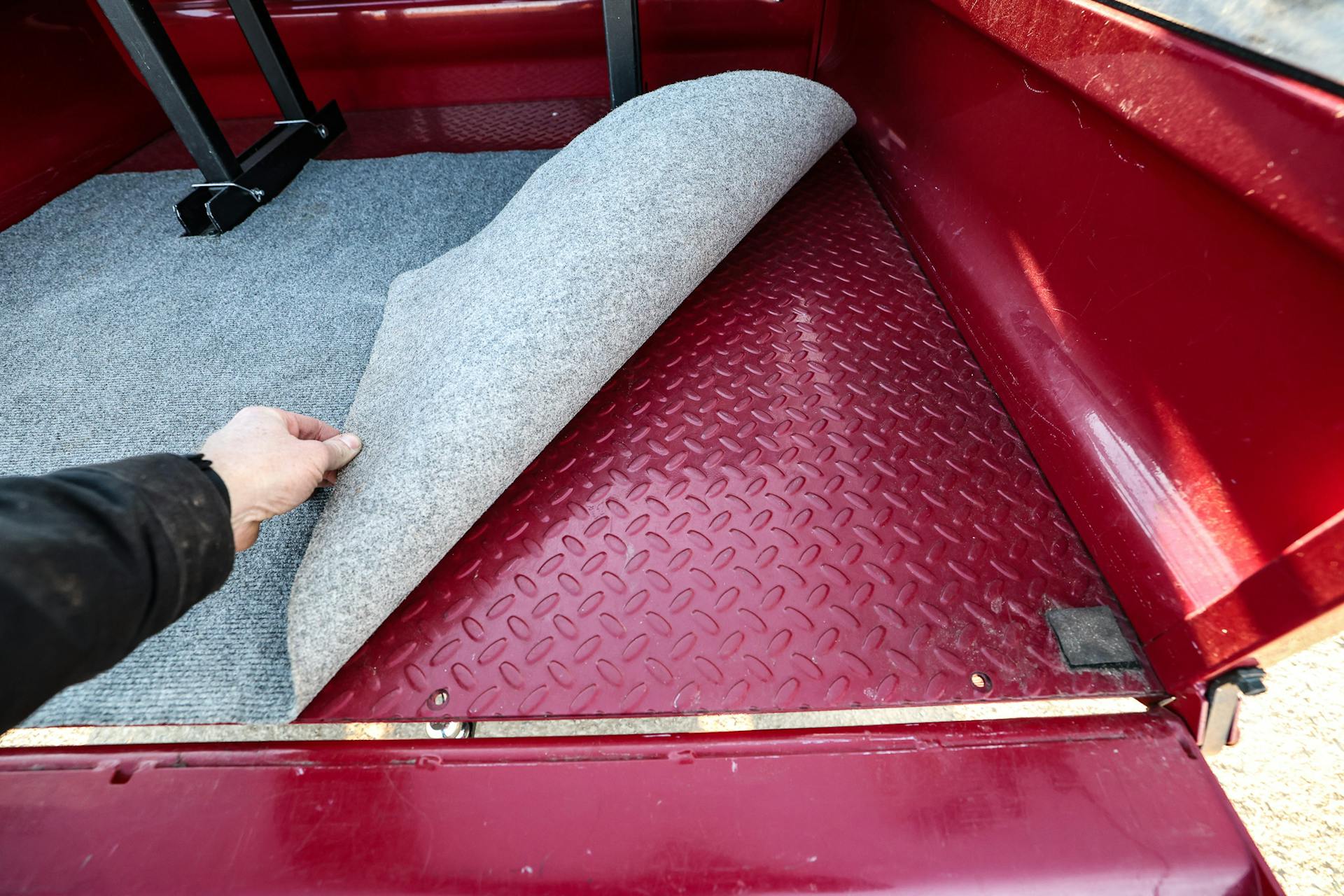 2006 Kawasaki Mule 3010 4x4 bed floor/rug