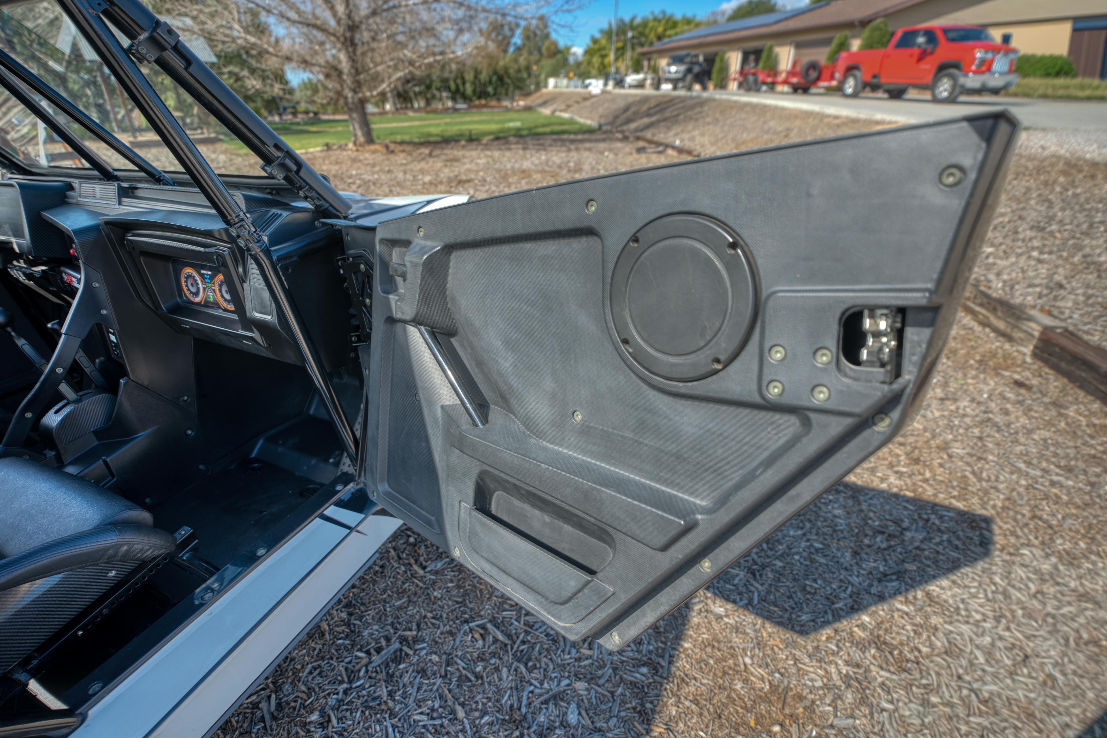 2023 Speed UTV El Jefe passenger front door open