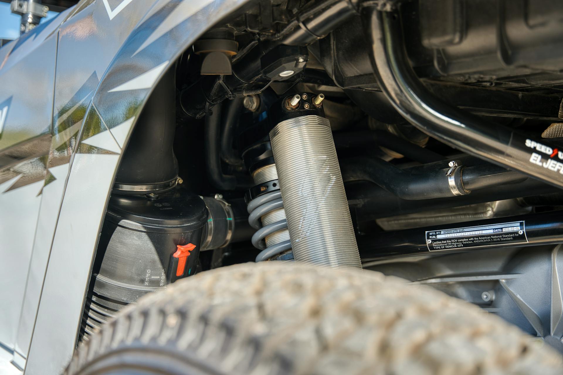 2023 Speed UTV El Jefe driver rear shock/engine close