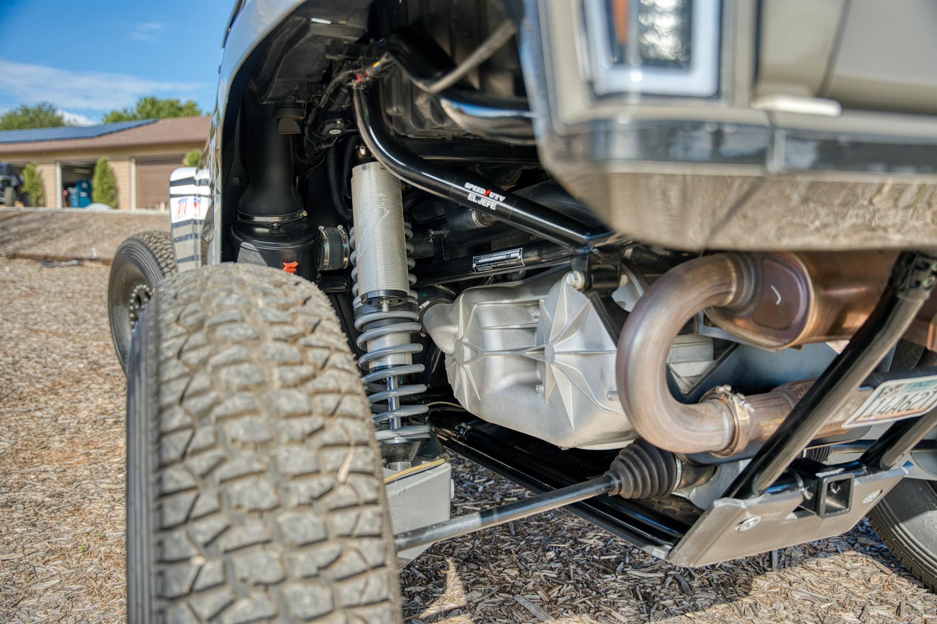 2023 Speed UTV El Jefe driver rear shock/engine bay wide