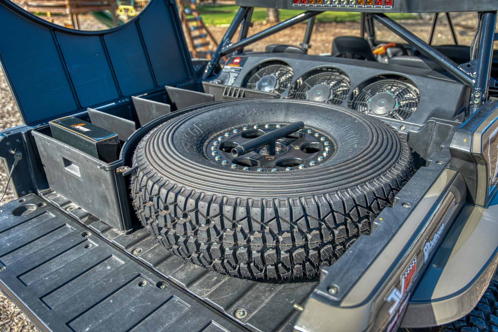 2023 Speed UTV El Jefe bed/spare tire box open close