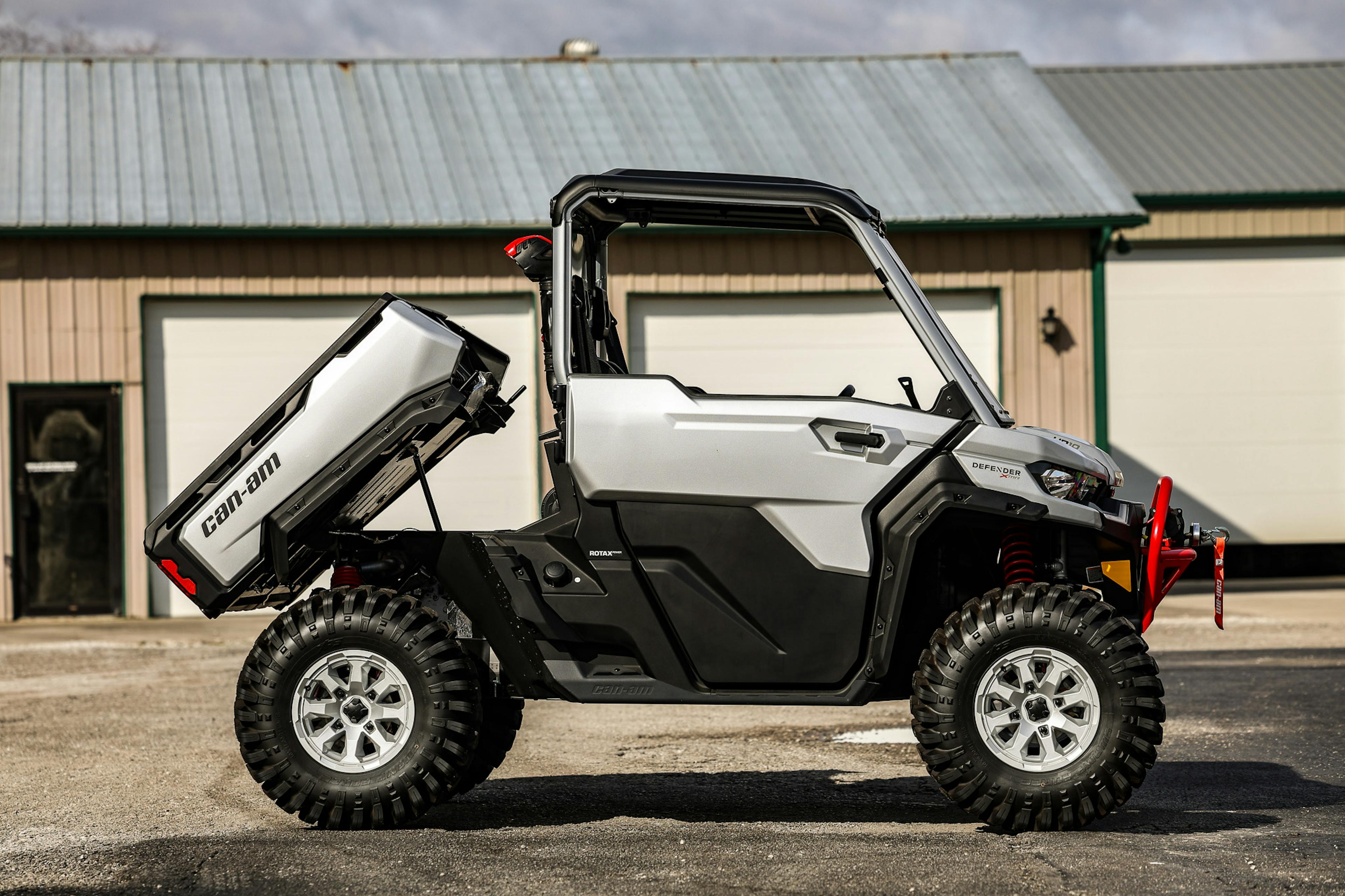 2024 Can-Am Defender HD10 XMR passenger side bed up