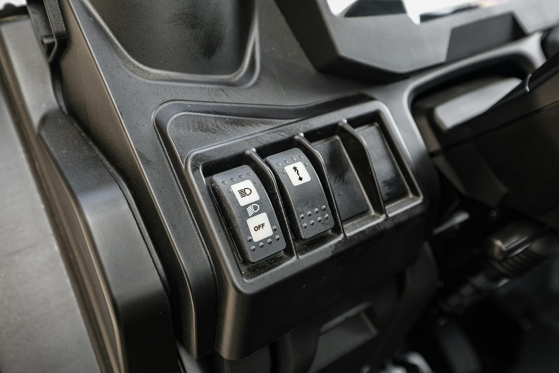 2024 Can-Am Defender HD10 XMR headlight/winch switches