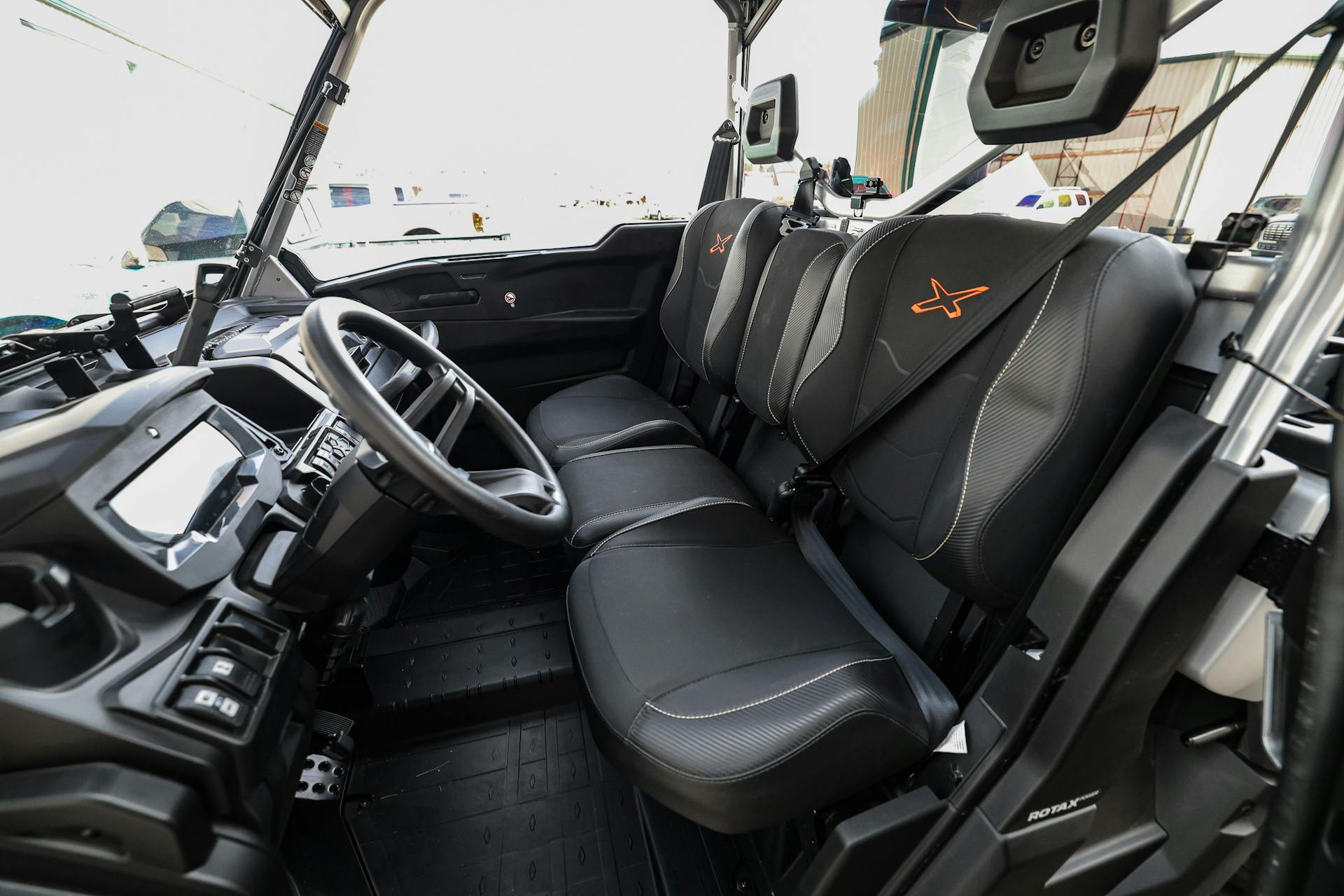 2024 Can-Am Defender HD10 XMR driver side front seats