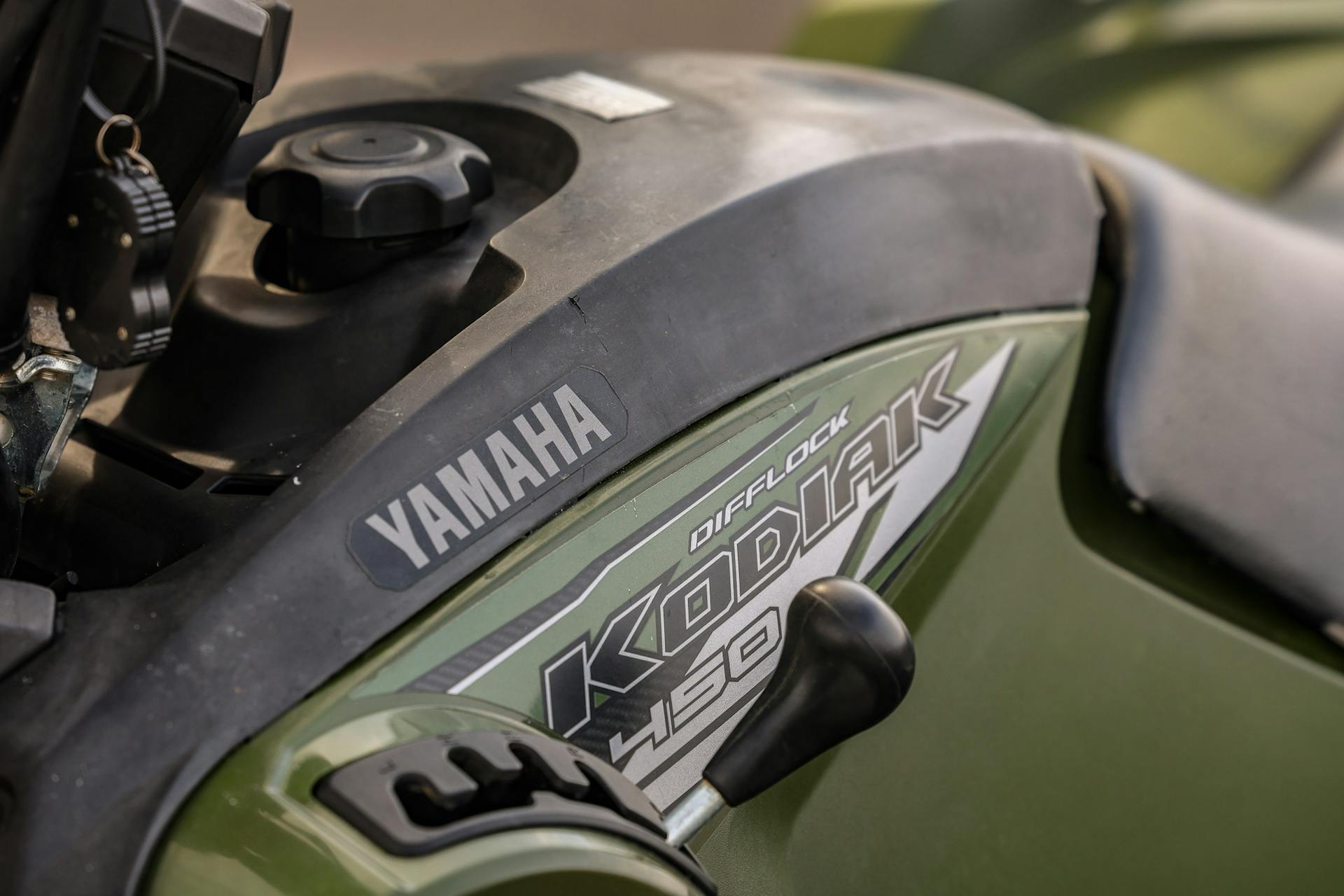 2021 Yamaha Kodiak 450 driver side shifter/decal 