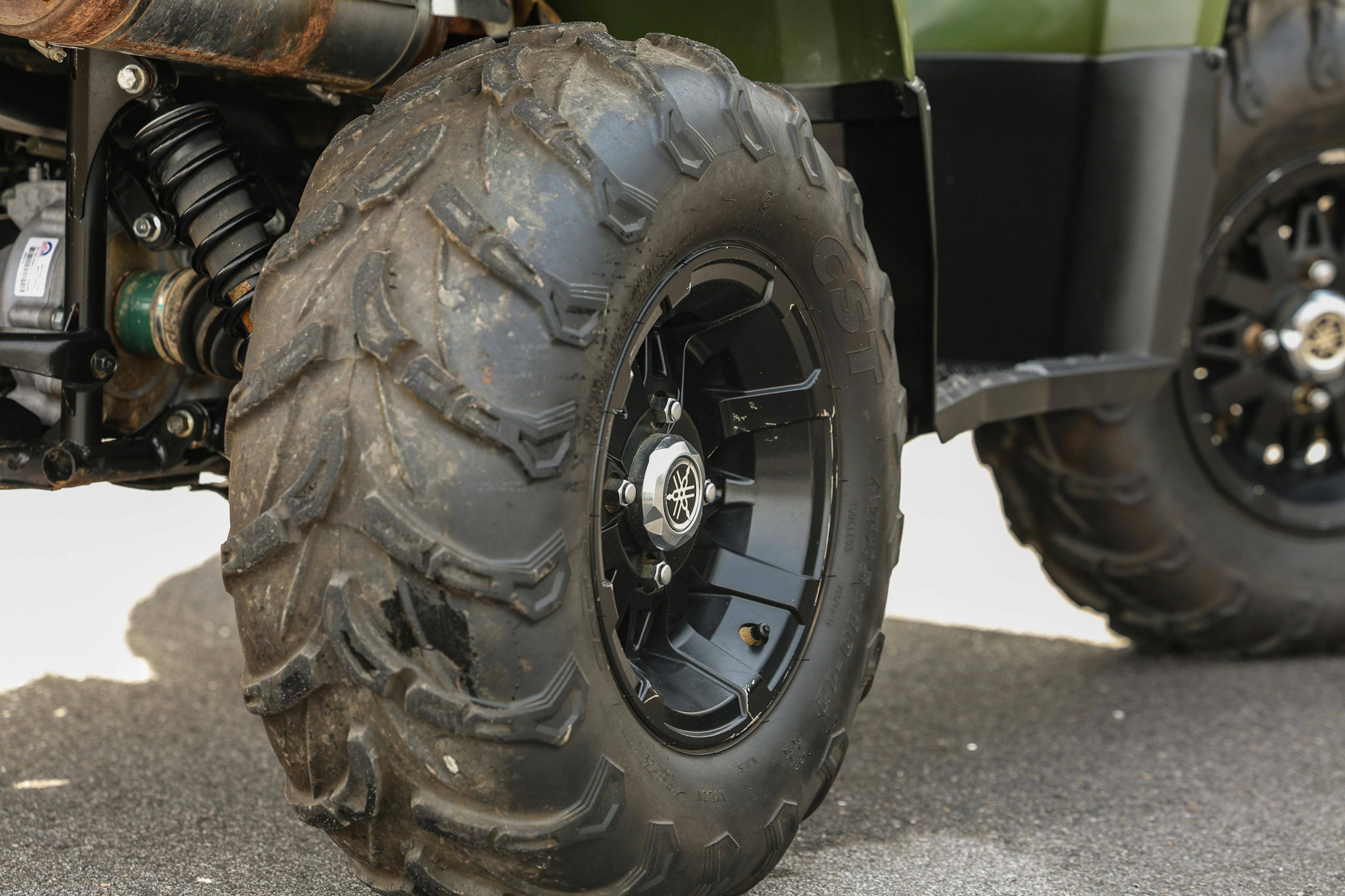 2021 Yamaha Kodiak 450 passenger rear tire