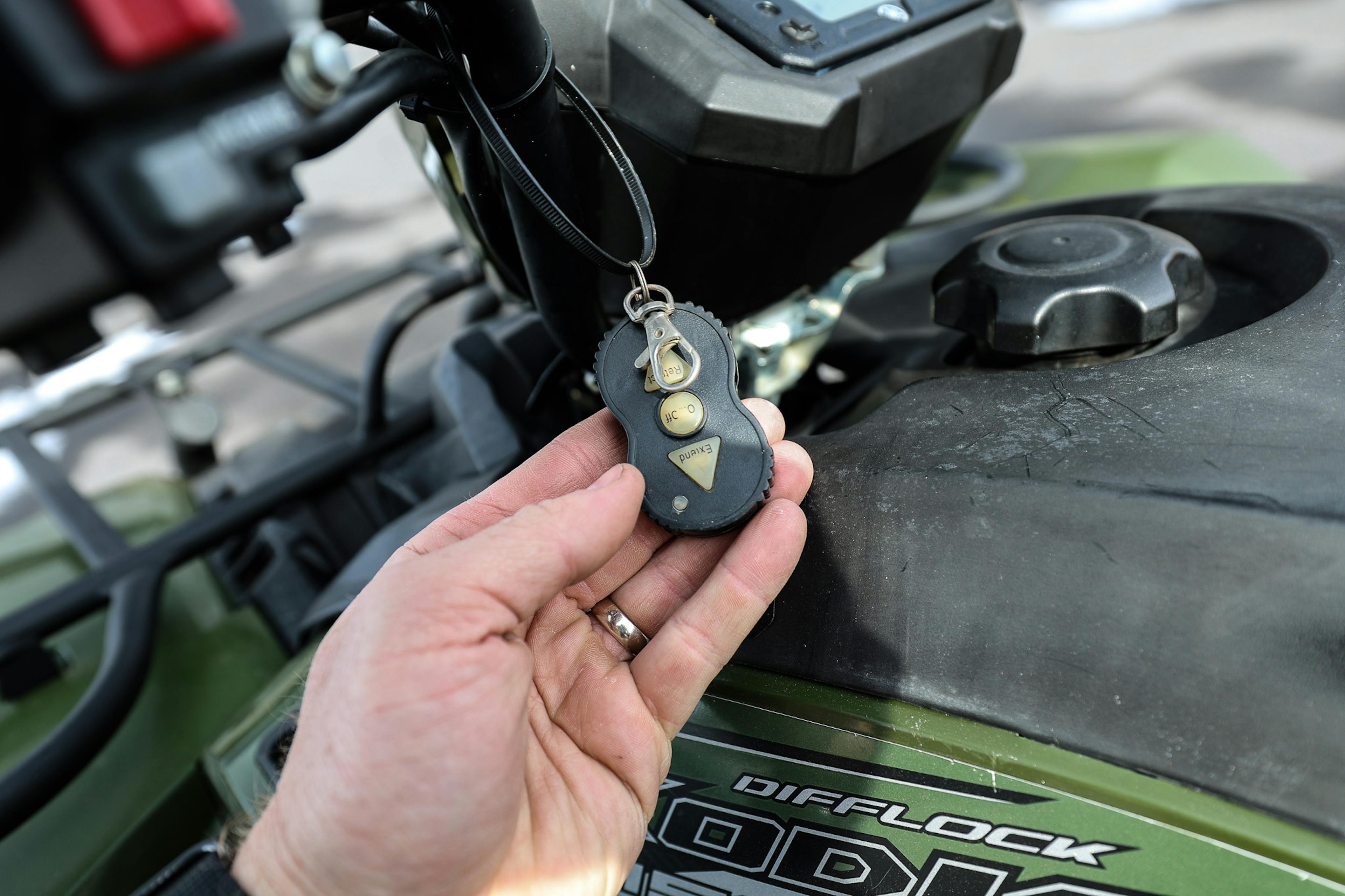 2021 Yamaha Kodiak 450 winch control