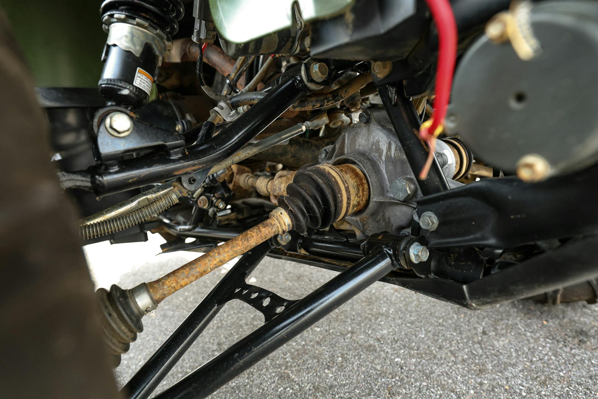 2021 Yamaha Kodiak 450 passenger front suspension