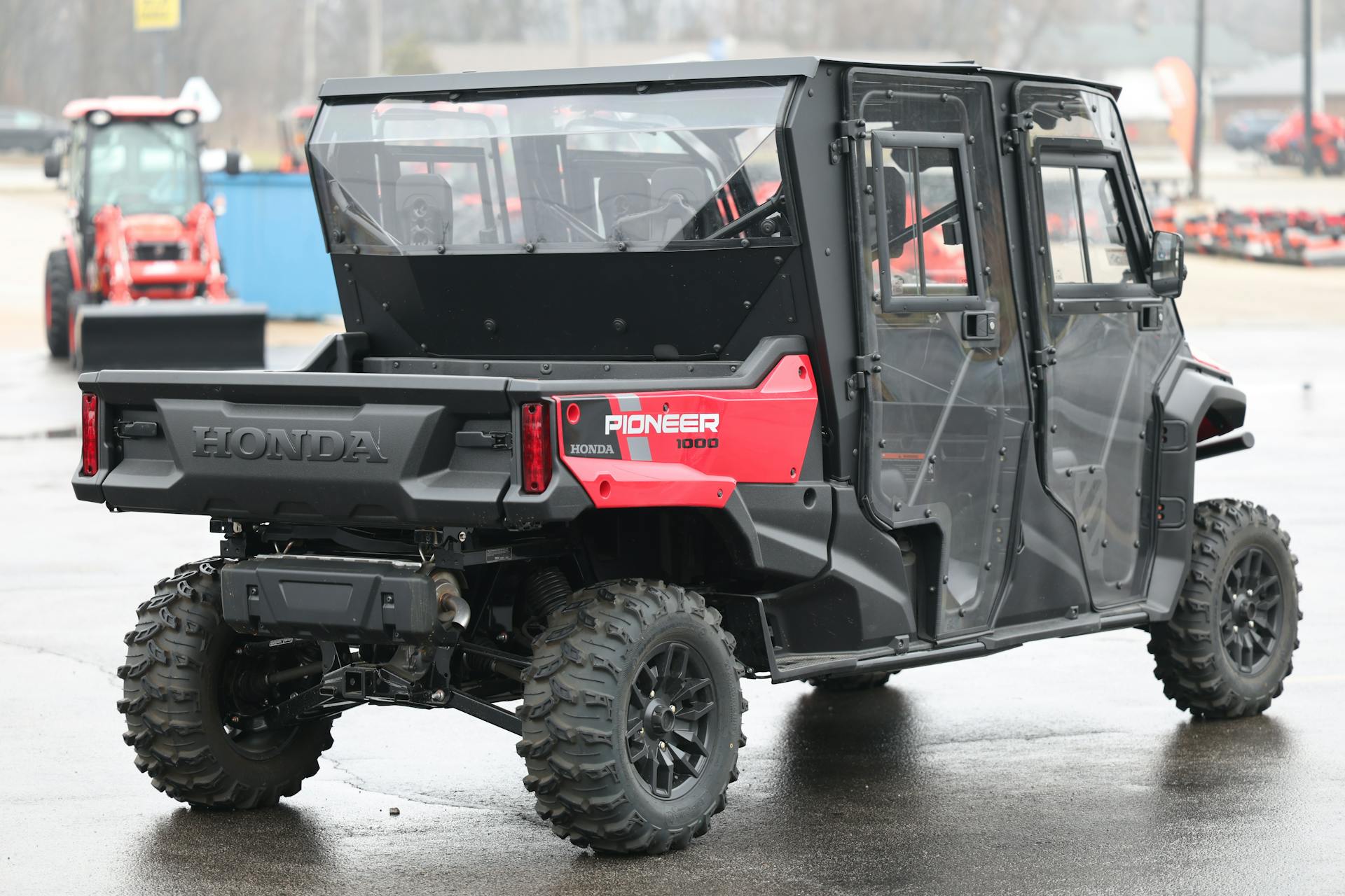 2024 Honda Pioneer 1000-6 DLX passenger 3/4 narrow