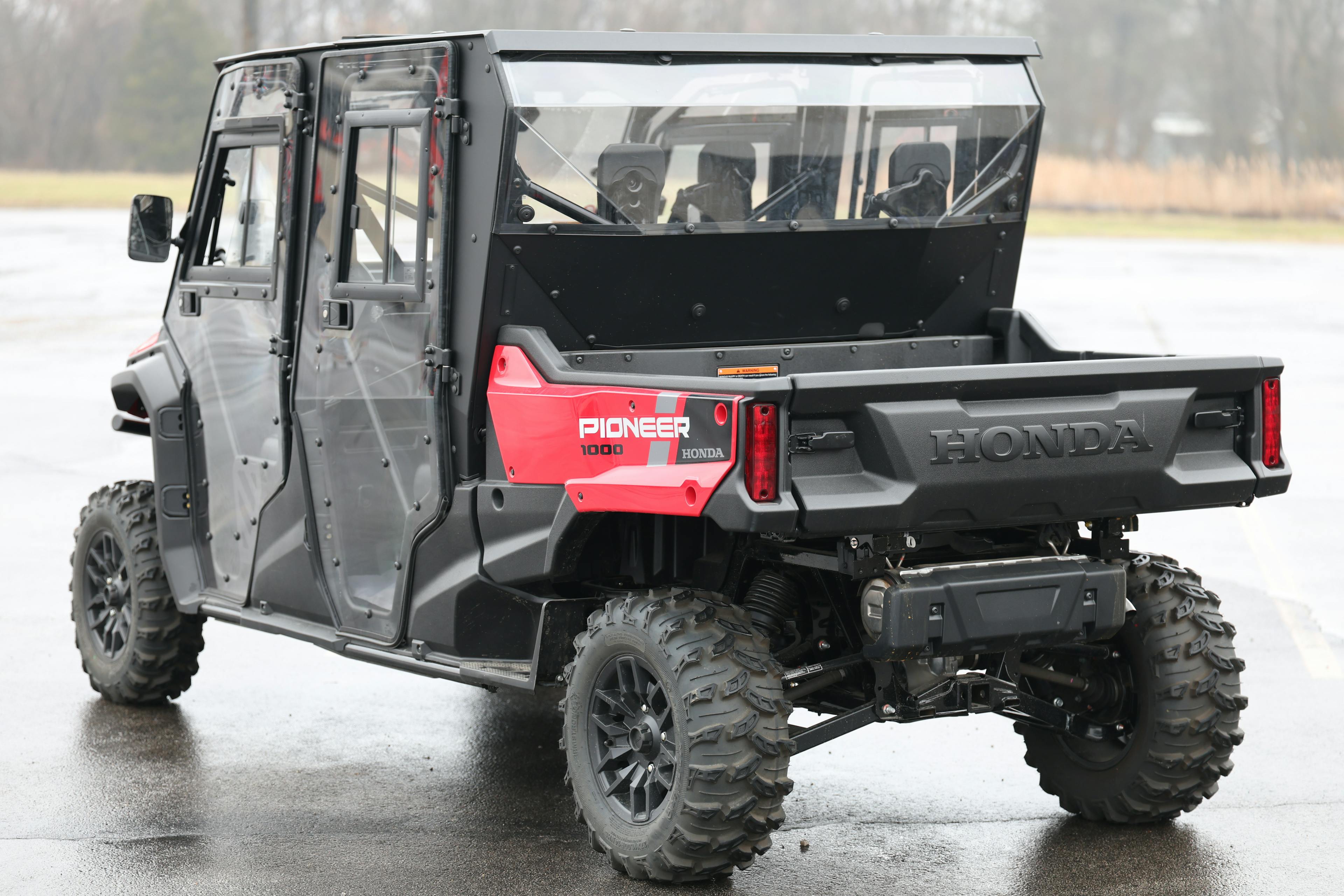 2024 Honda Pioneer 1000-6 DLX narrow