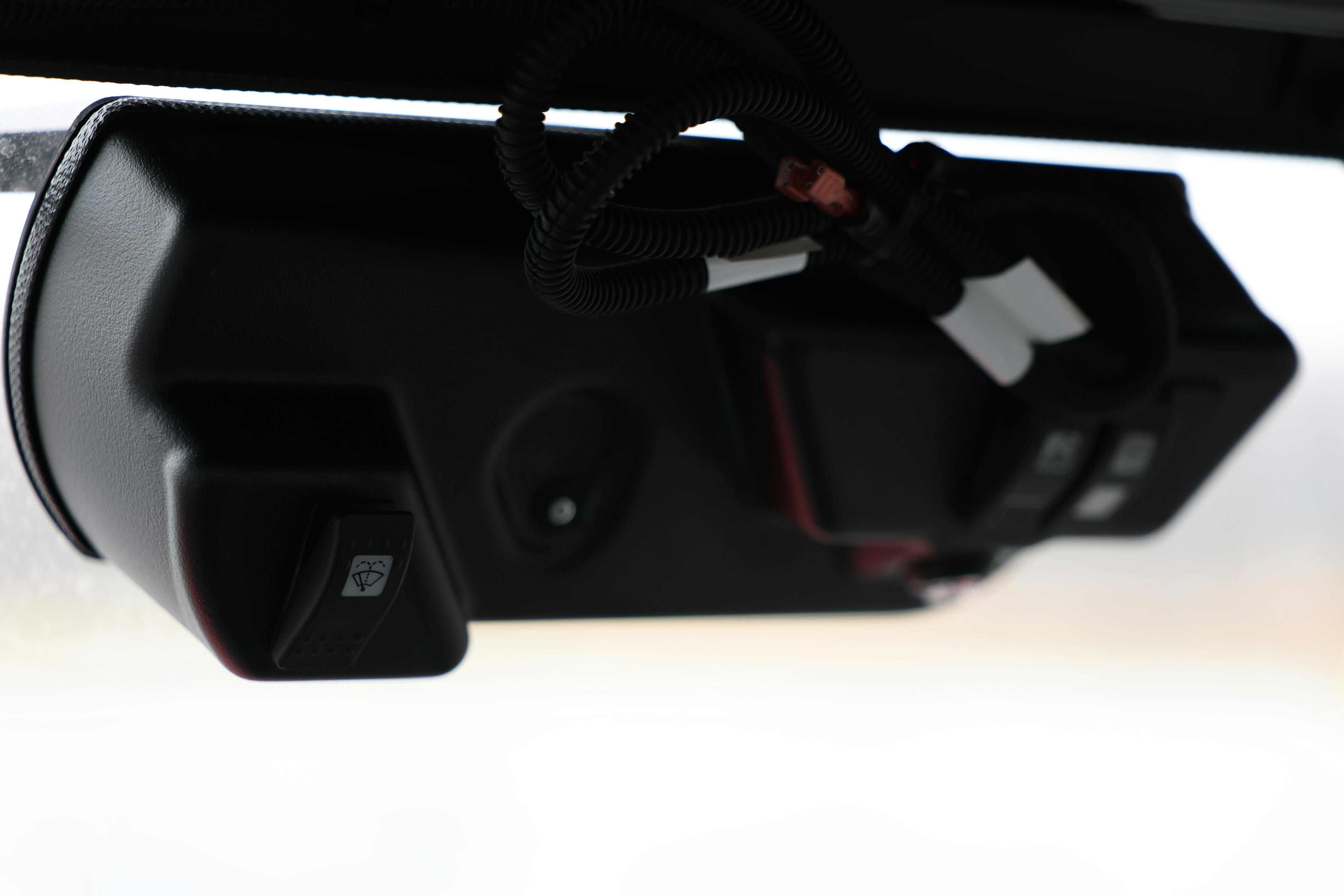 2024 Honda Pioneer 1000-6 DLX wiper control 