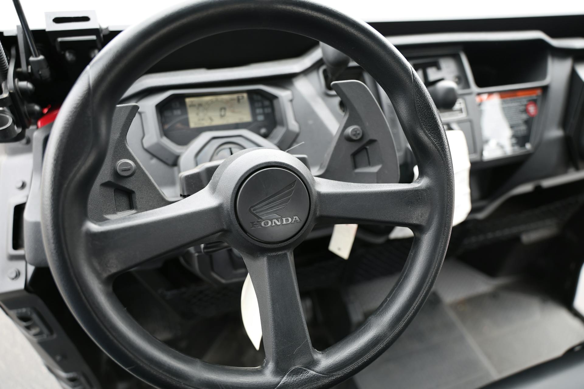 2024 Honda Pioneer 1000-6 DLX wheel/dash