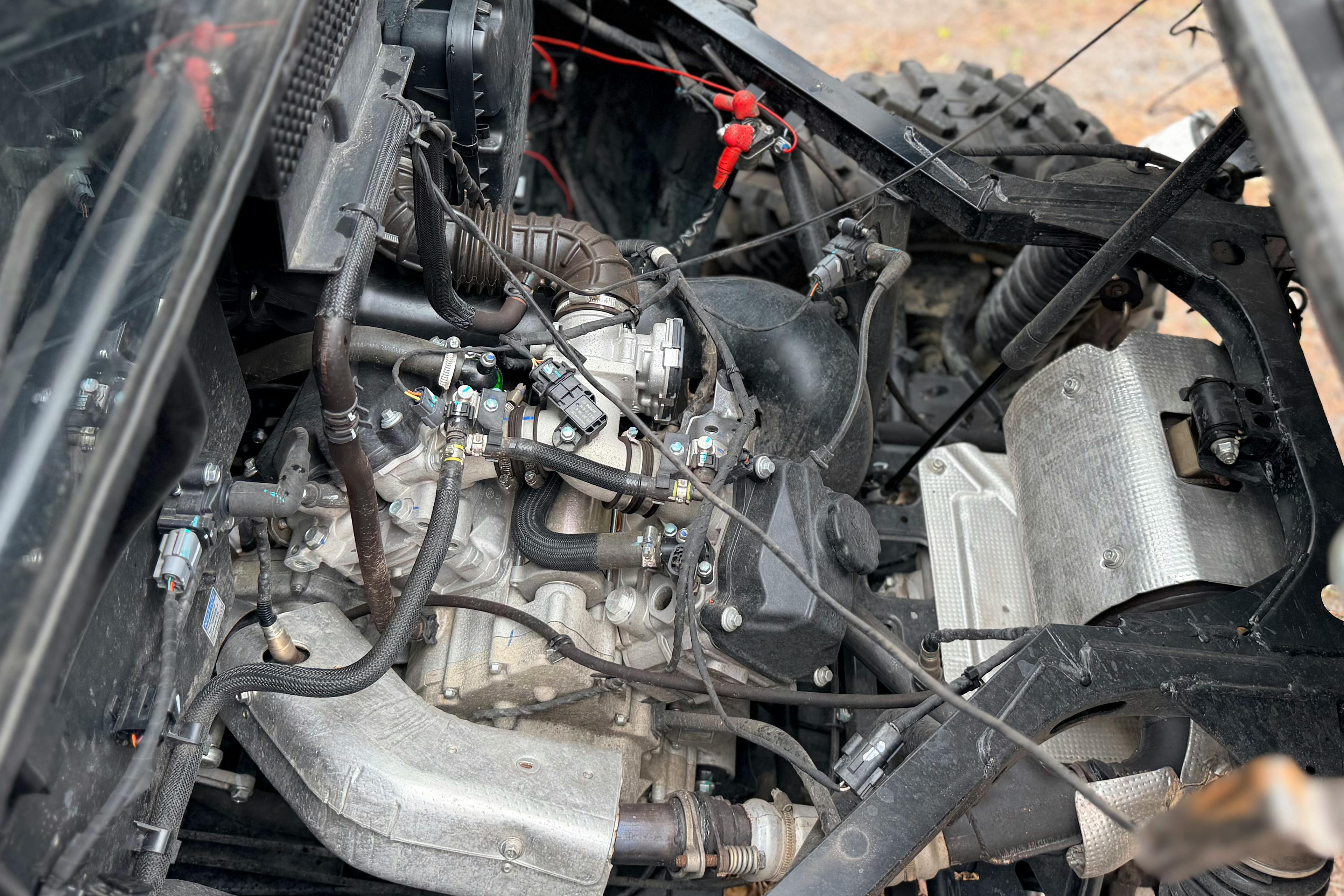 2025 CFMoto UForce 800 XL engine 1