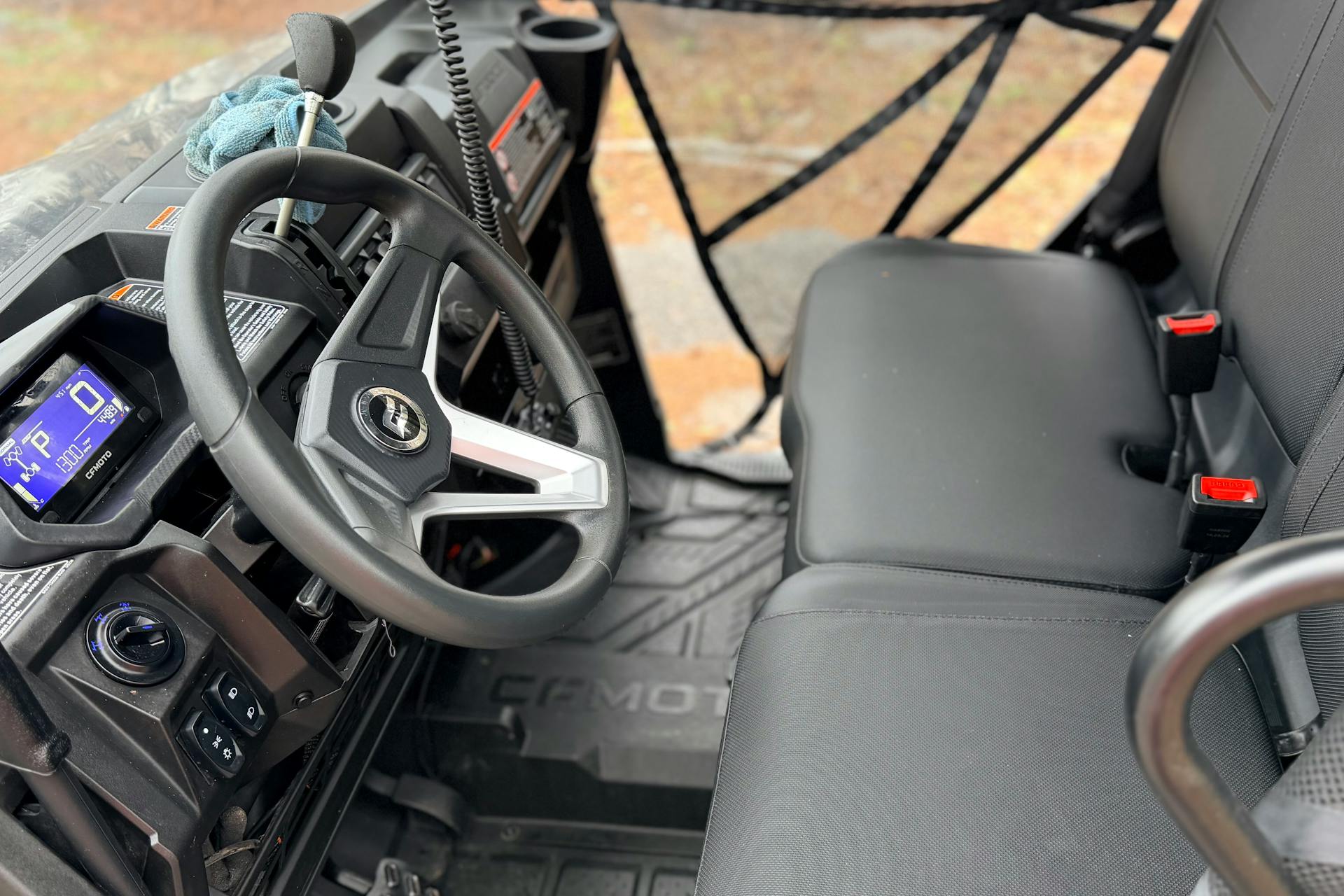 2025 CFMoto UForce 800 XL wheel/dash driver