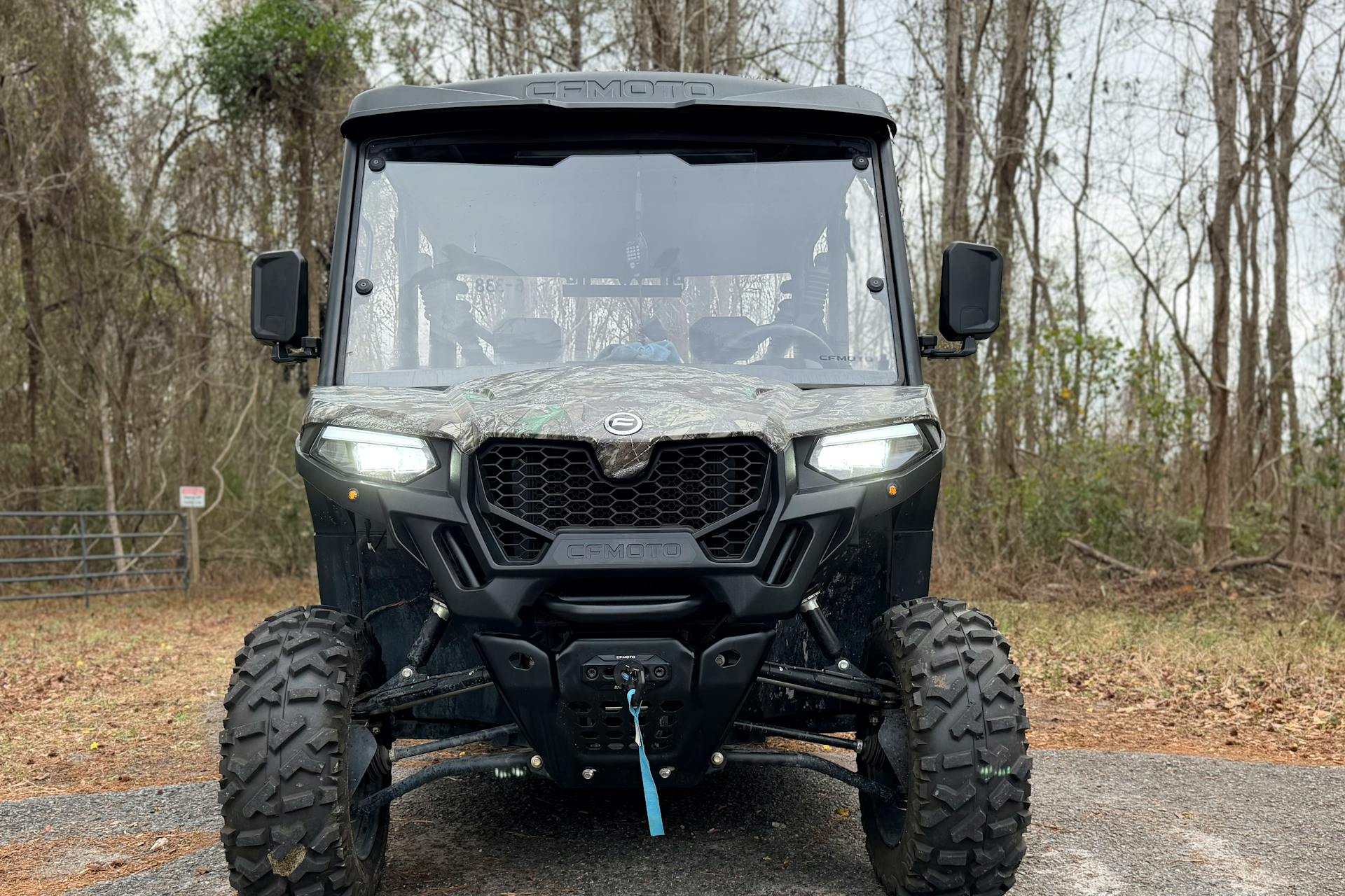 2025 CFMoto UForce 800 XL front lights on