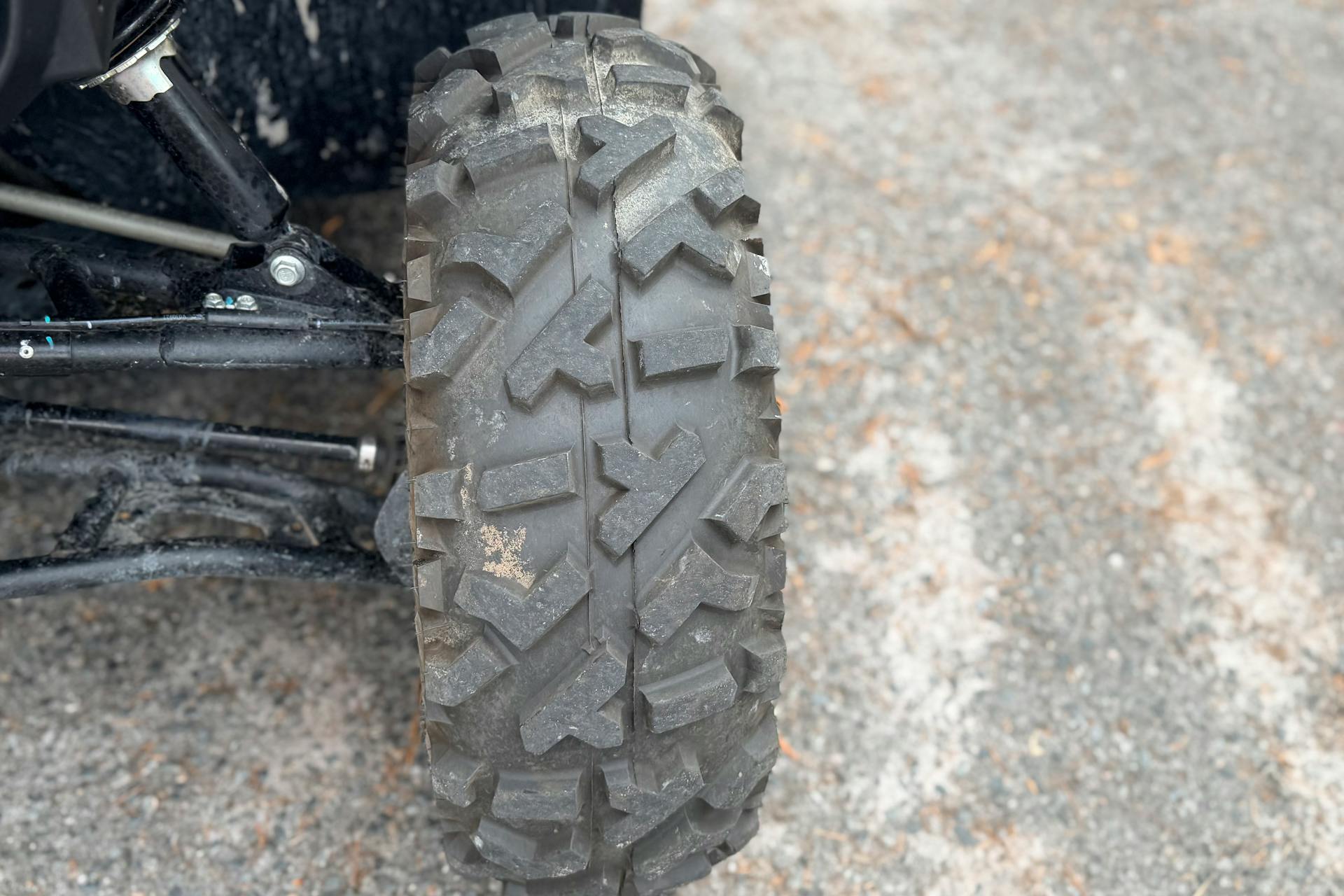 2025 CFMoto UForce 800 XL driver front tire