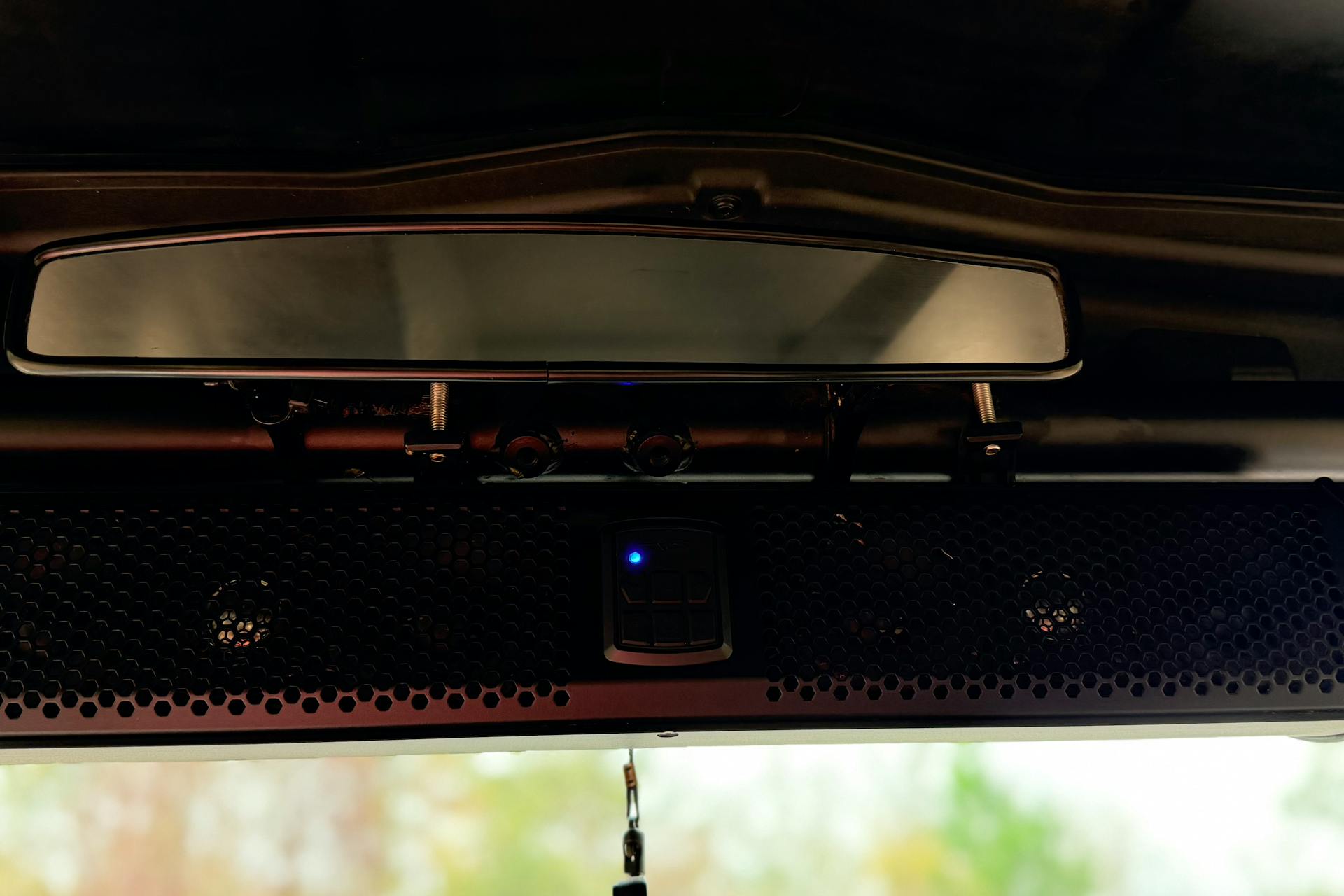 2025 CFMoto UForce 800 XL stereo/mirror