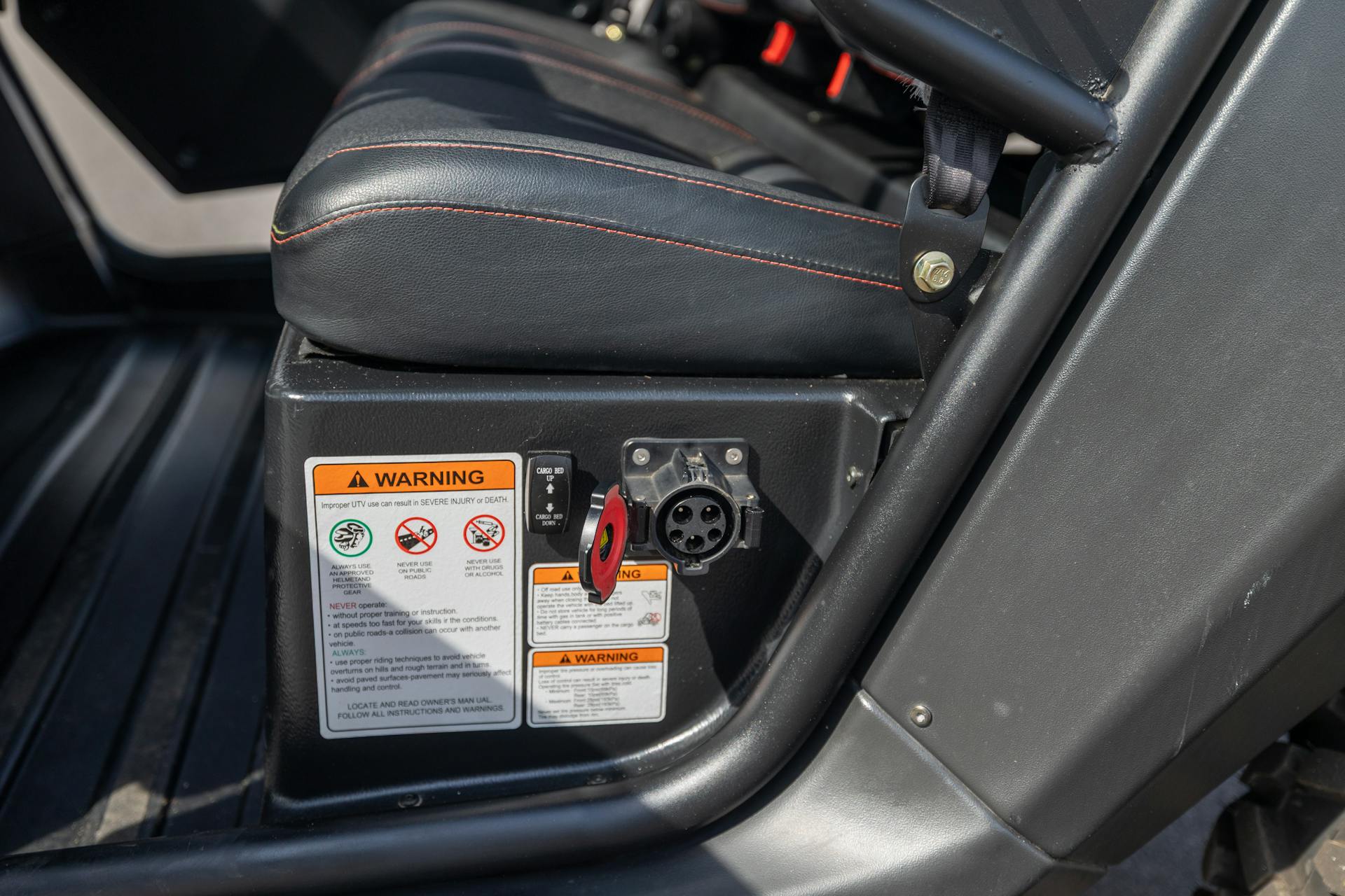 2024 Kandi Cowboy e10K charge plug wide