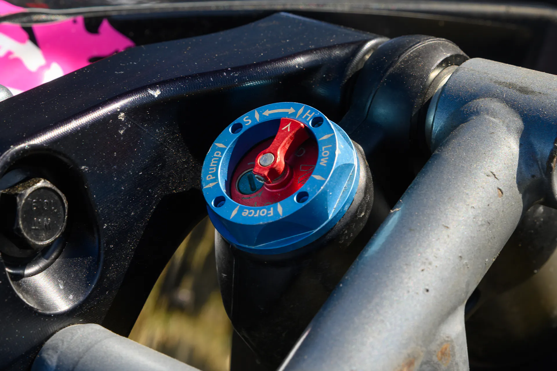 2024 Can-Am Maverick X3 Gray Leadbetter Race Car shock cap 2