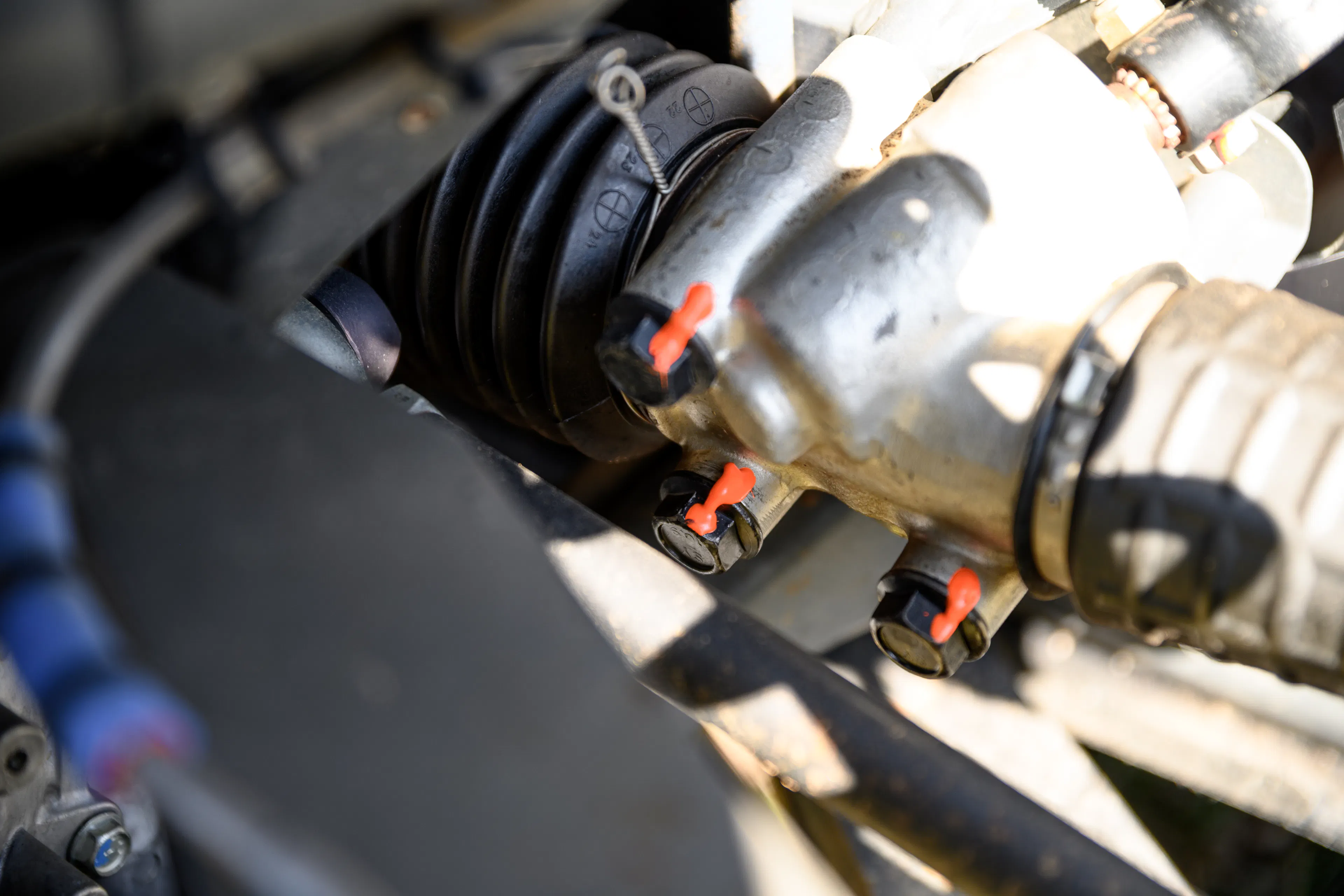 2024 Can-Am Maverick X3 Gray Leadbetter Race Car steering rack