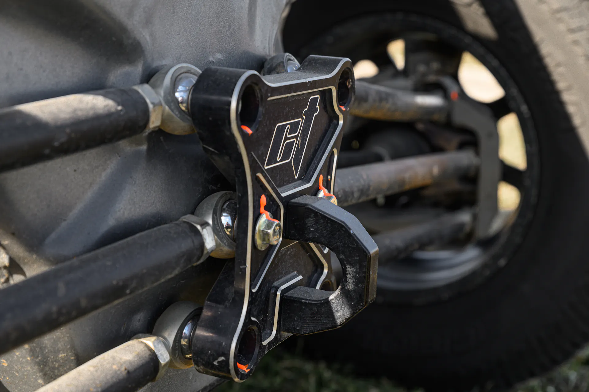 2024 Can-Am Maverick X3 Gray Leadbetter Race Car radius rod plate