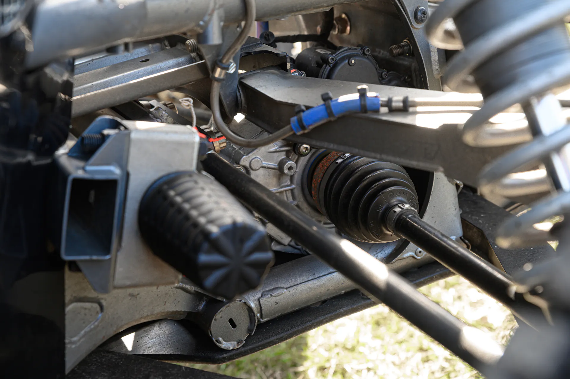 2024 Can-Am Maverick X3 Gray Leadbetter Race Car steering rack/axle