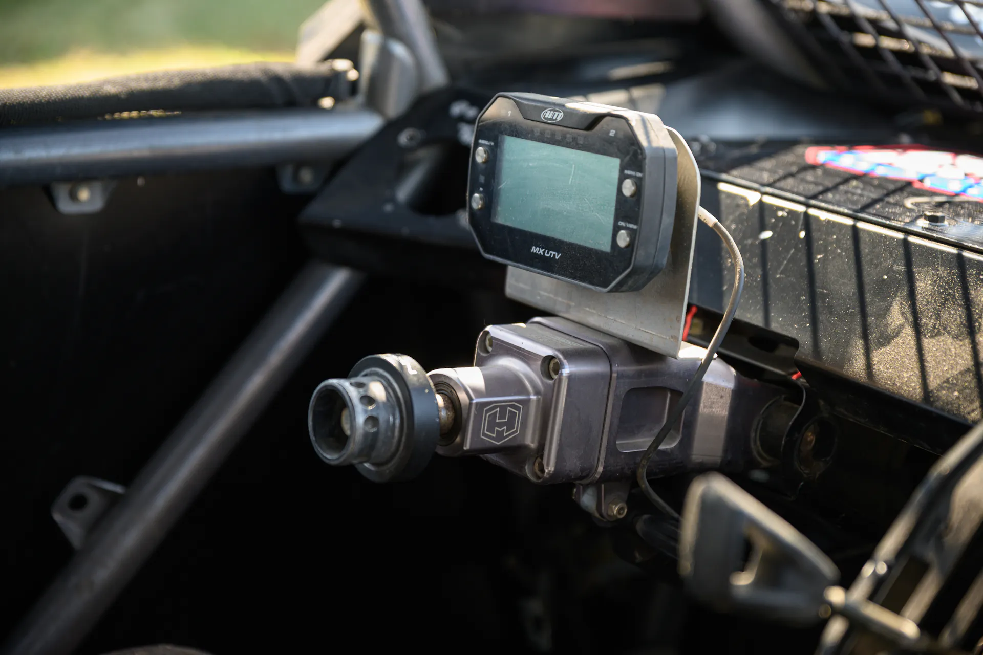 2024 Can-Am Maverick X3 Gray Leadbetter Race Car interior wheel hub/odo