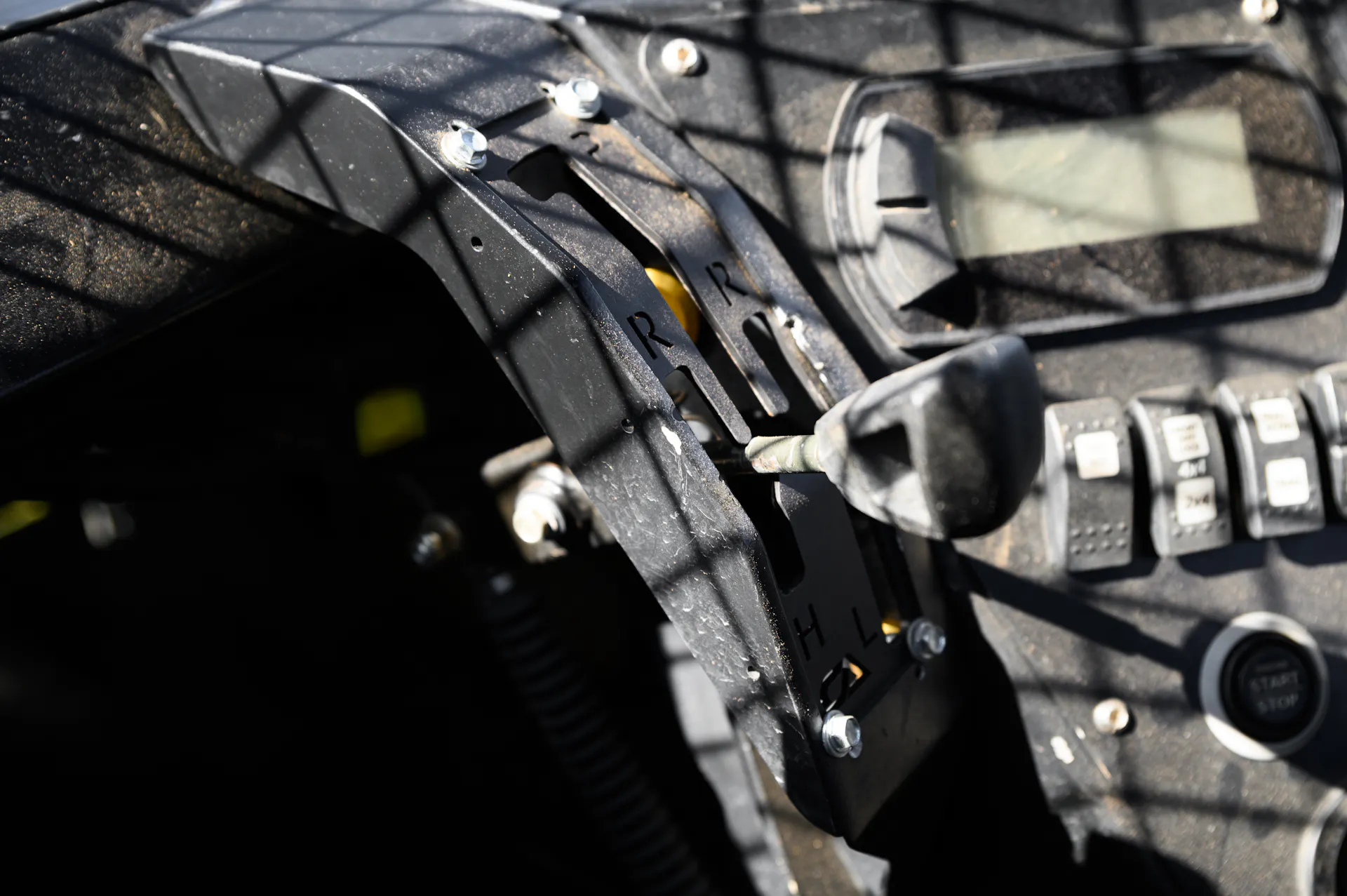 2024 Can-Am Maverick X3 Gray Leadbetter Race Car interior shifter/console