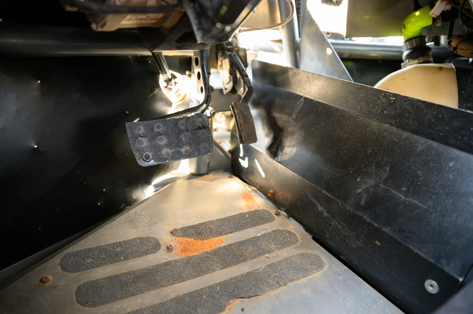 2024 Can-Am Maverick X3 Gray Leadbetter Race Car interior pedals