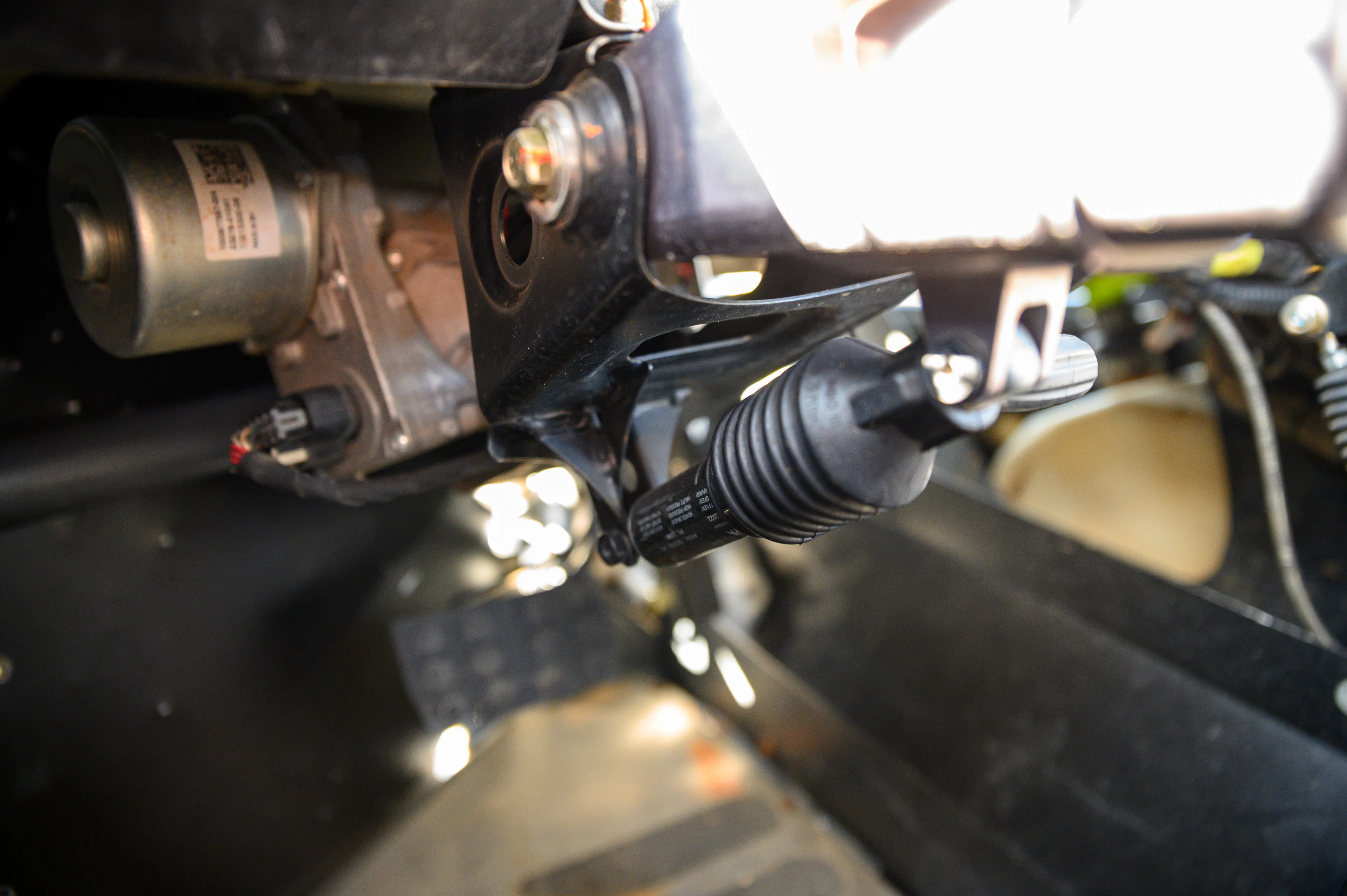 2024 Can-Am Maverick X3 Gray Leadbetter Race Car interior column