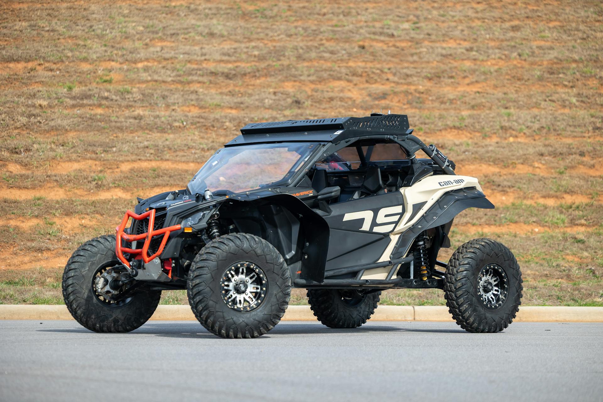 2023 can-Am Maverick X3 DS Turbo RR front driver 3/4