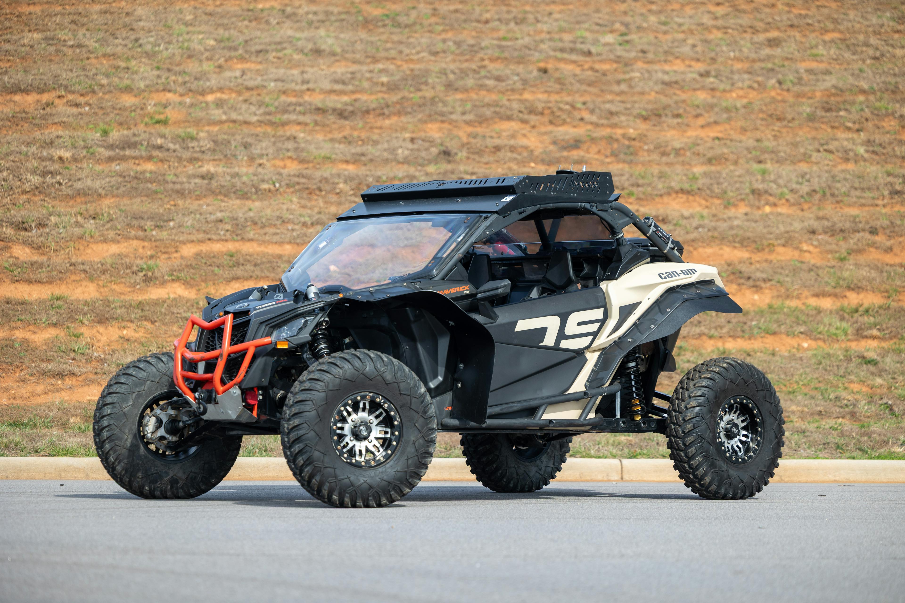 2023 can-Am Maverick X3 DS Turbo RR front driver 3/4